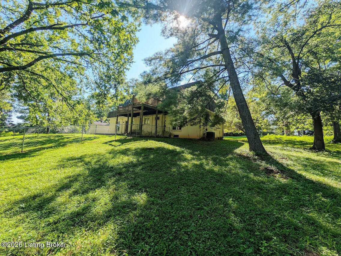 1913 Flat Rock Rd Property Photo 11