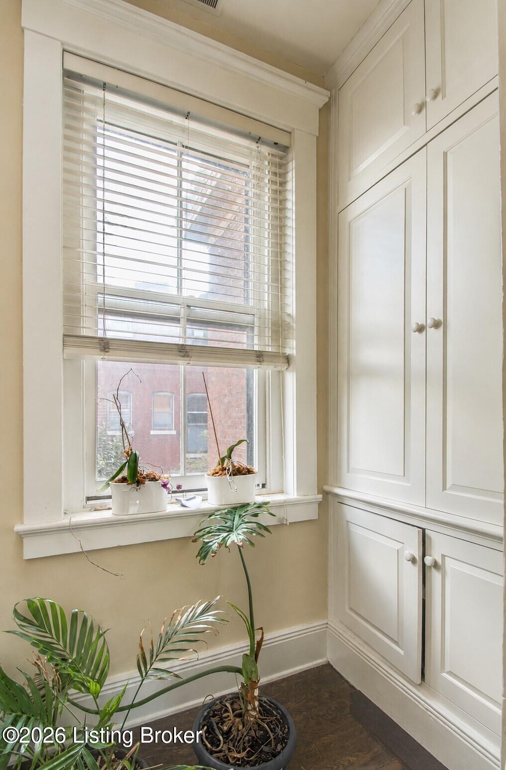 1367 S 4th St # B Property Photo 30