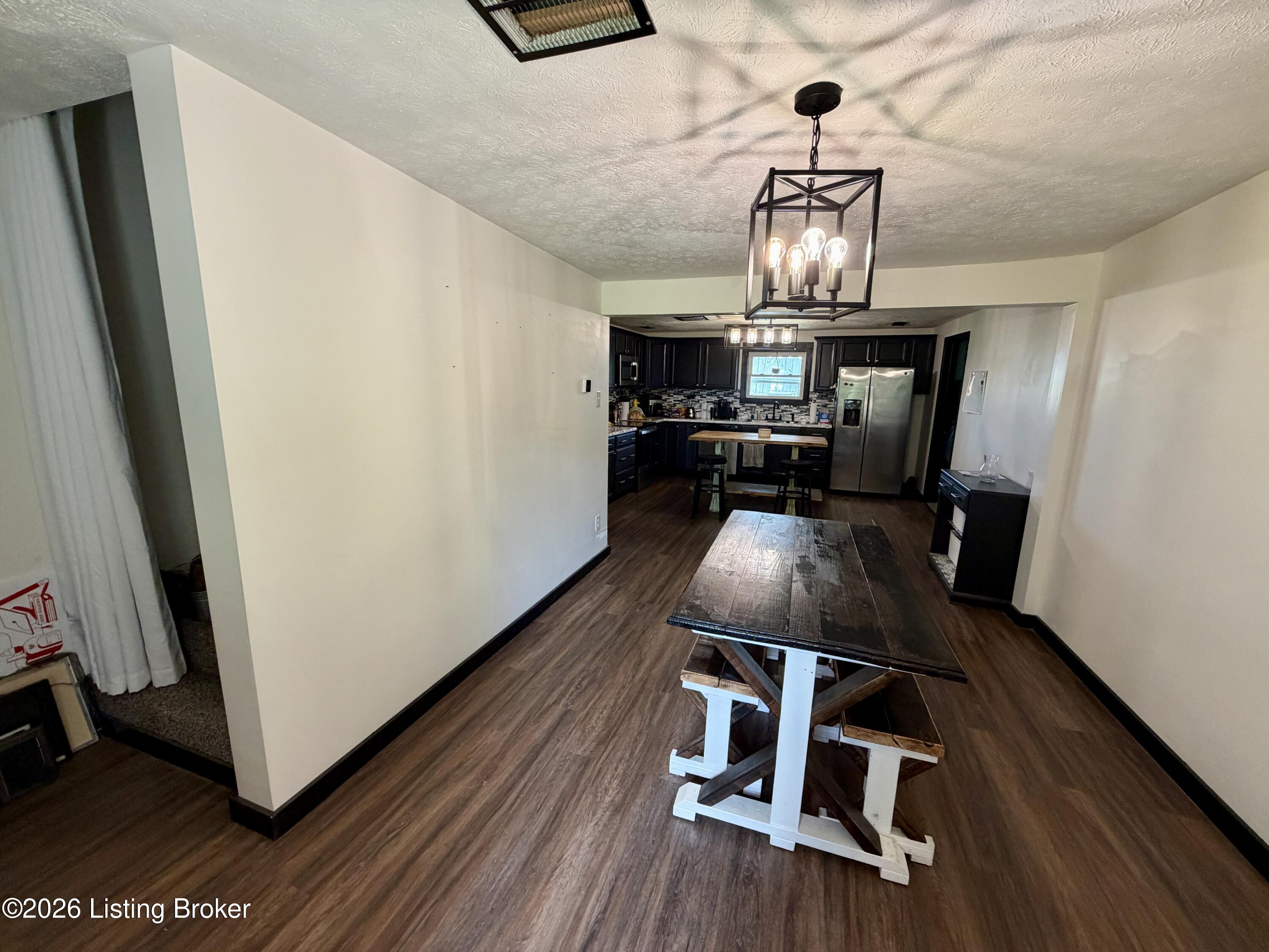 560 Irish Ridge Rd Property Photo 3