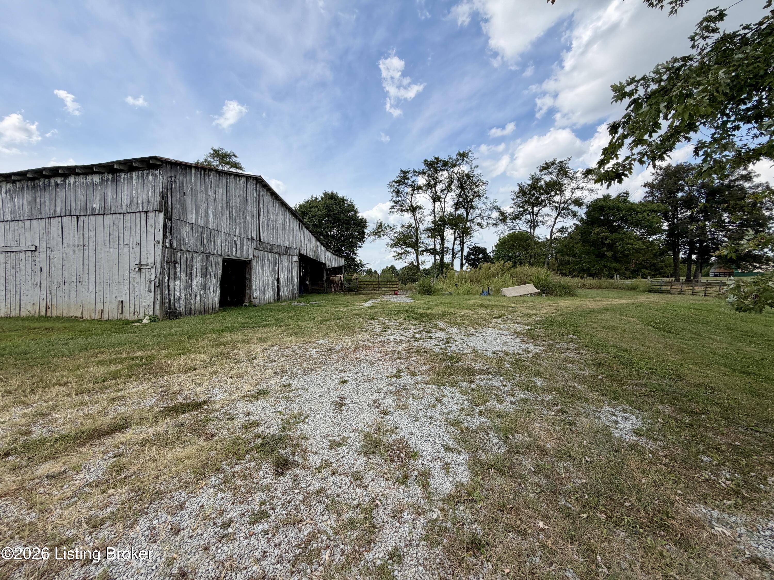 560 Irish Ridge Rd Property Photo 34