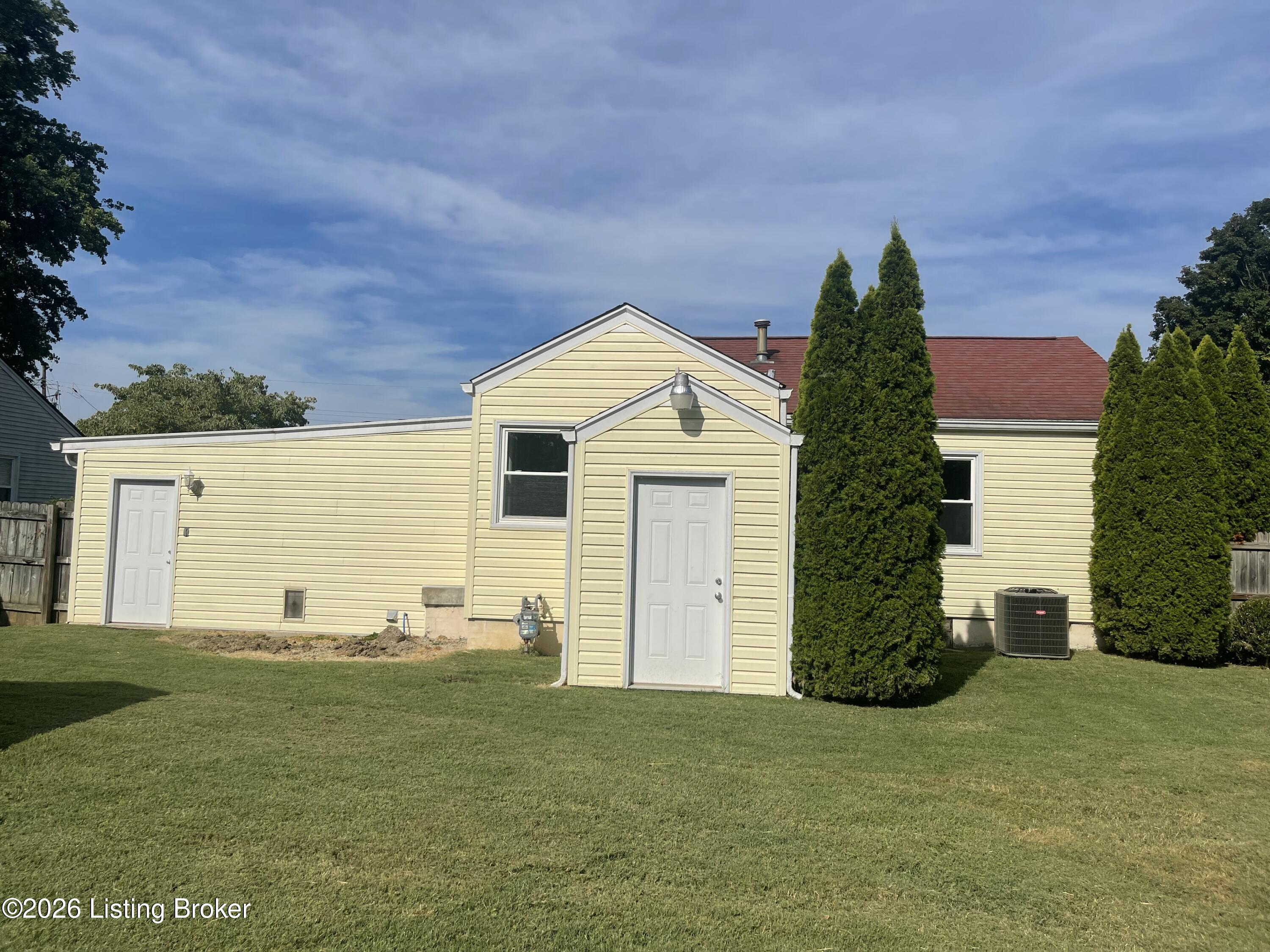 4021 Glenhurst Ave Property Photo 20