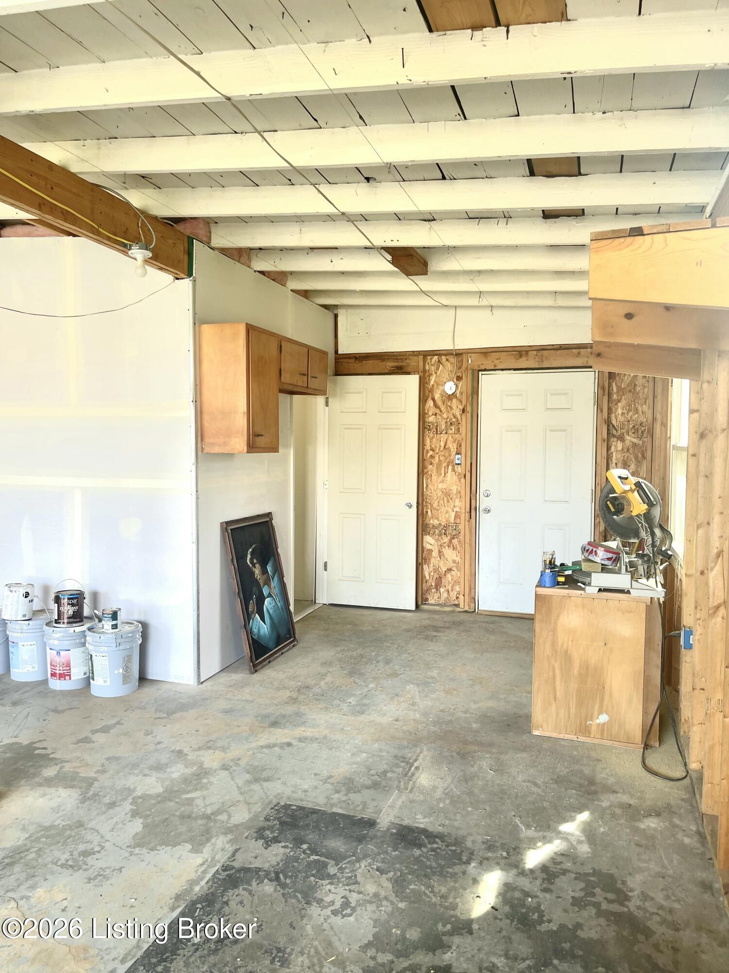 4021 Glenhurst Ave Property Photo 22