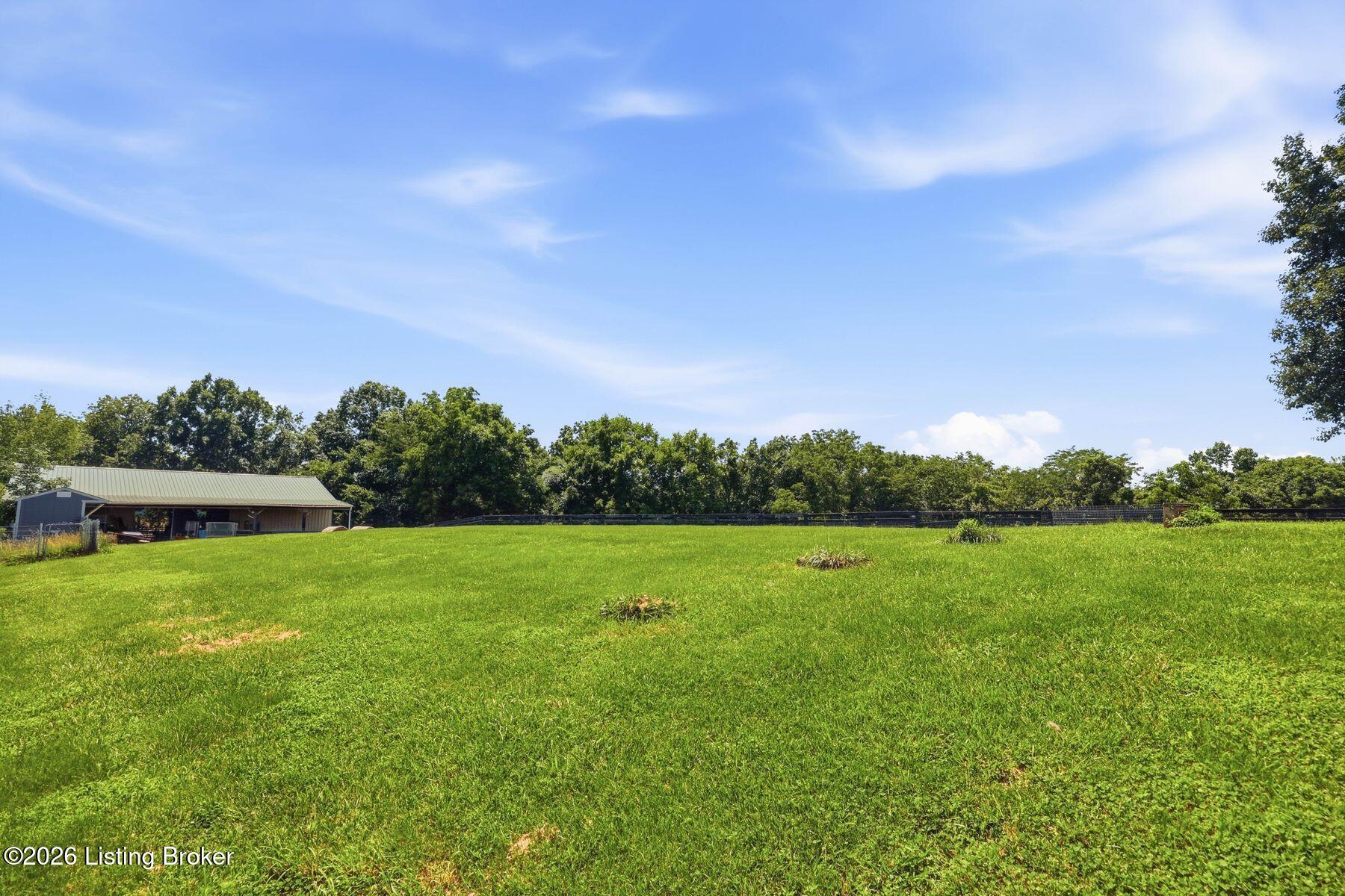 48 Hunters Trace Property Photo 37