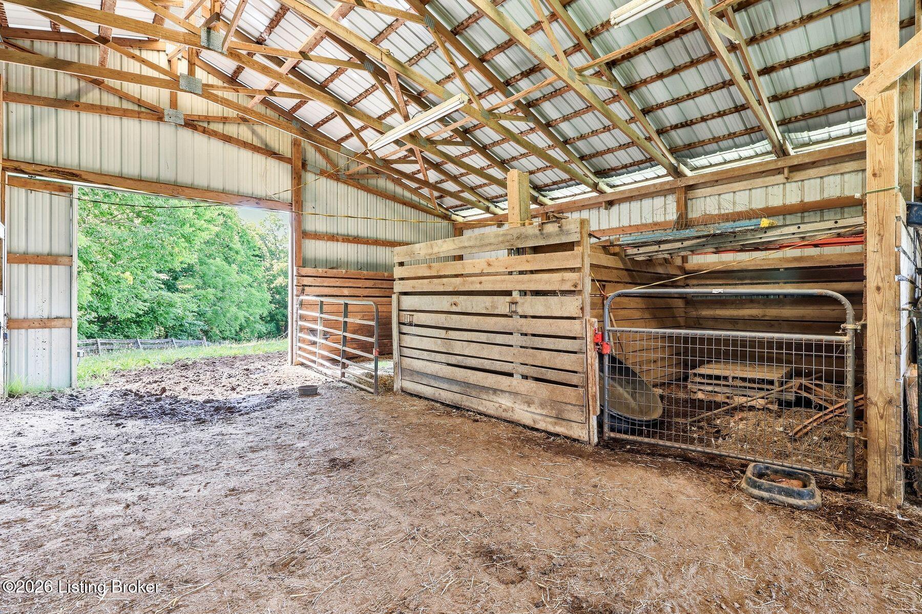 48 Hunters Trace Property Photo 46