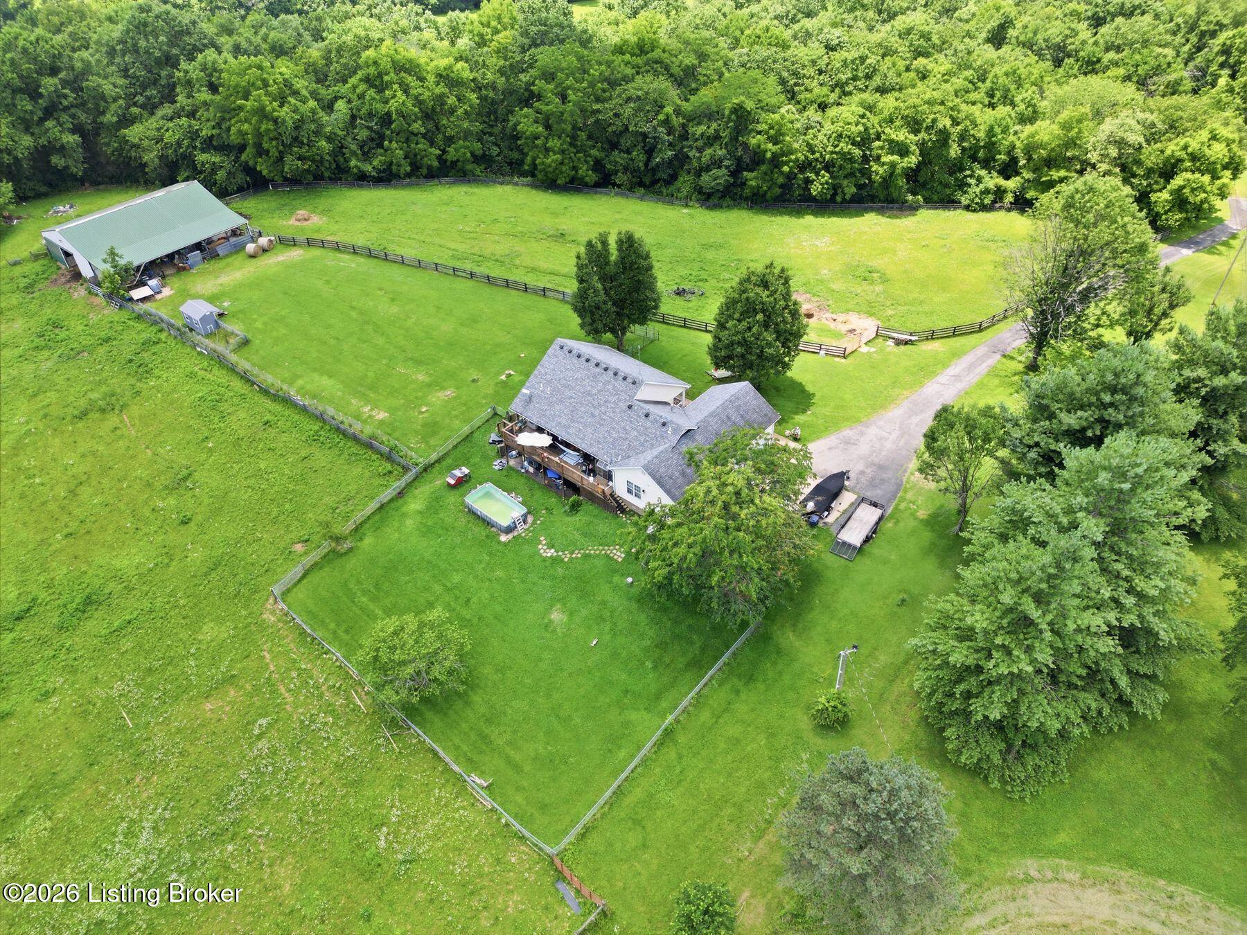 48 Hunters Trace Property Photo 50