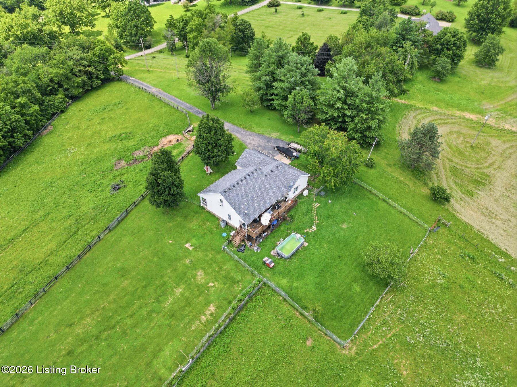 48 Hunters Trace Property Photo 54