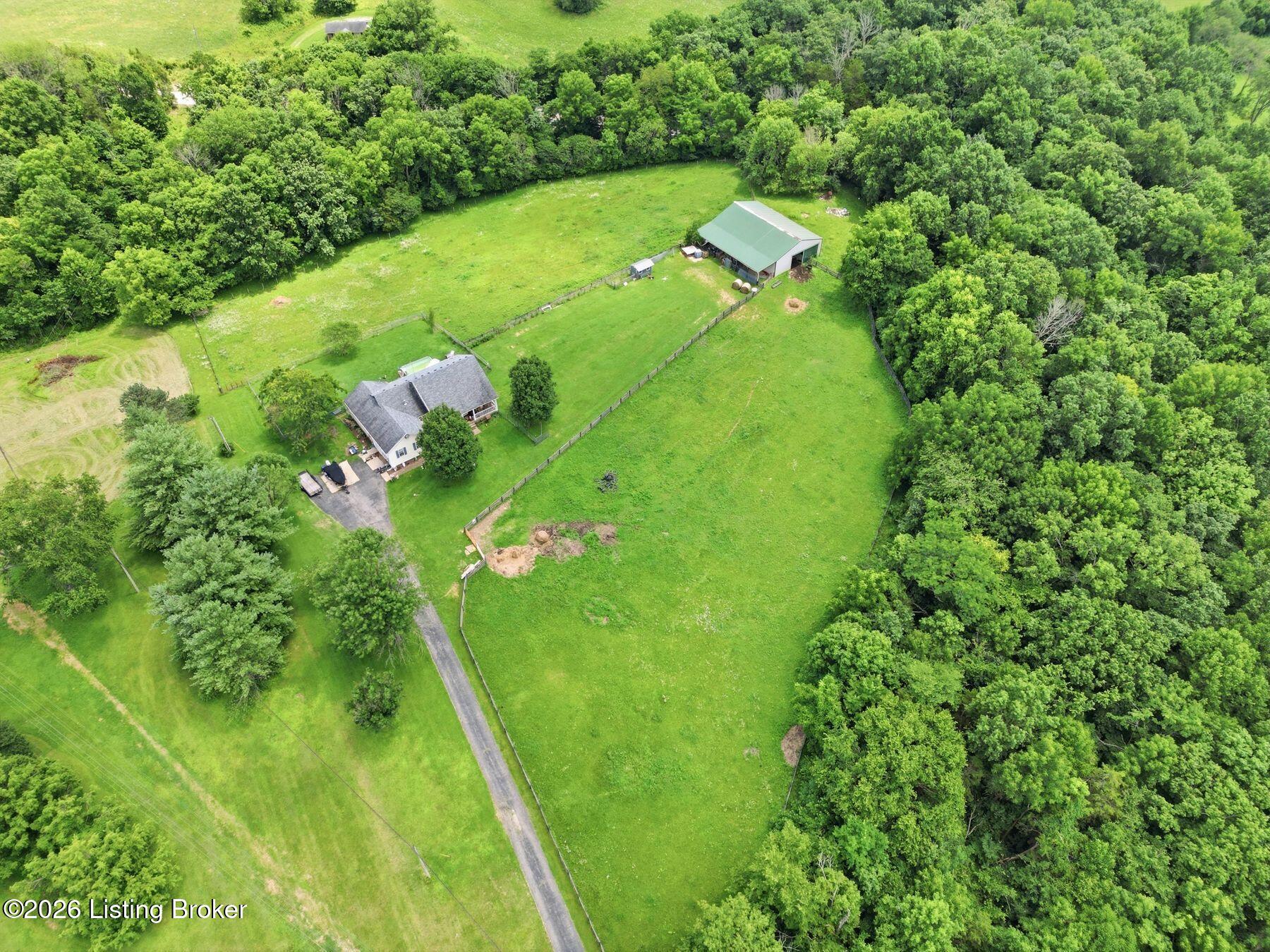 48 Hunters Trace Property Photo 58