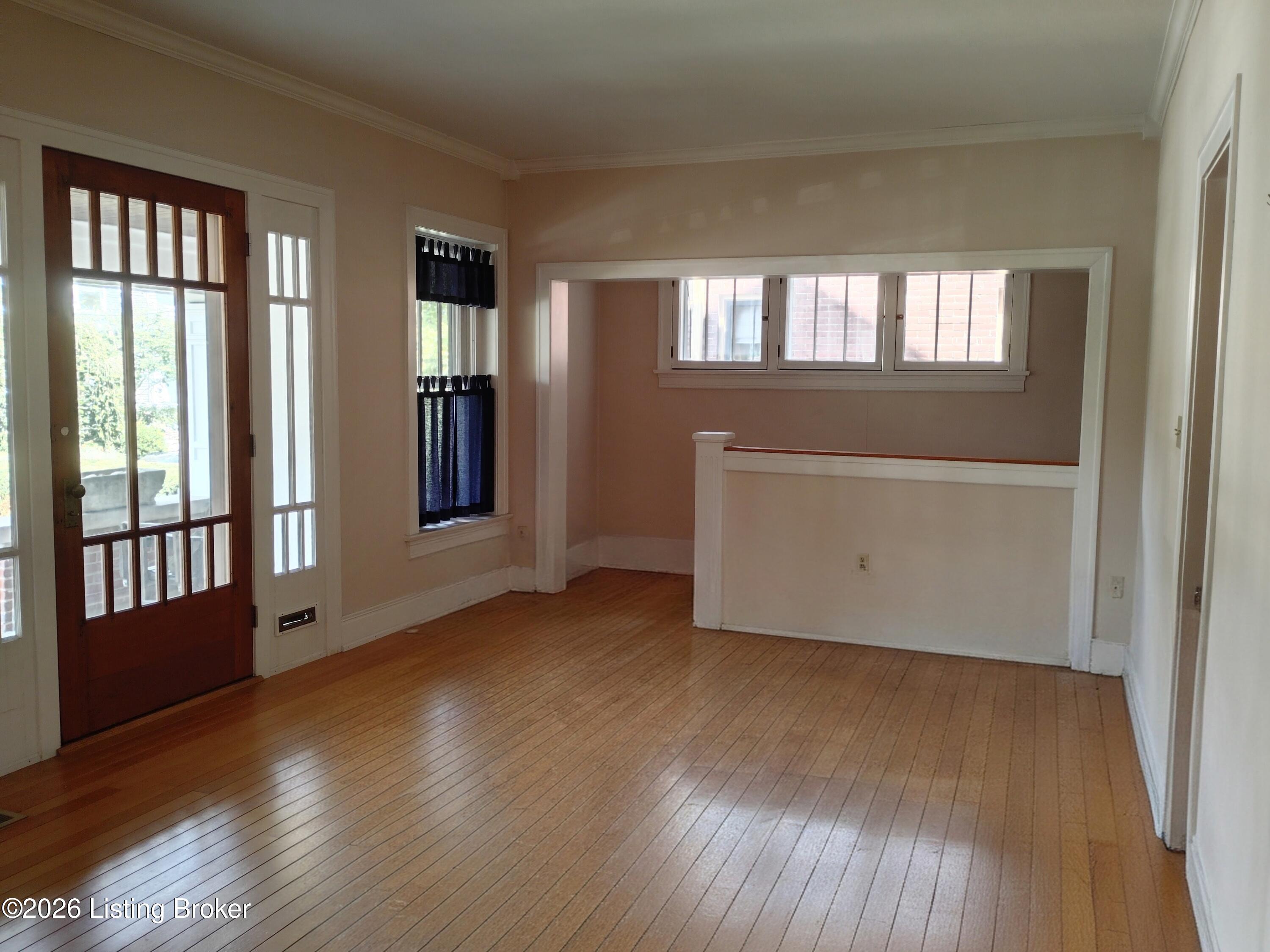 2108 Edgeland Ave Property Photo 5