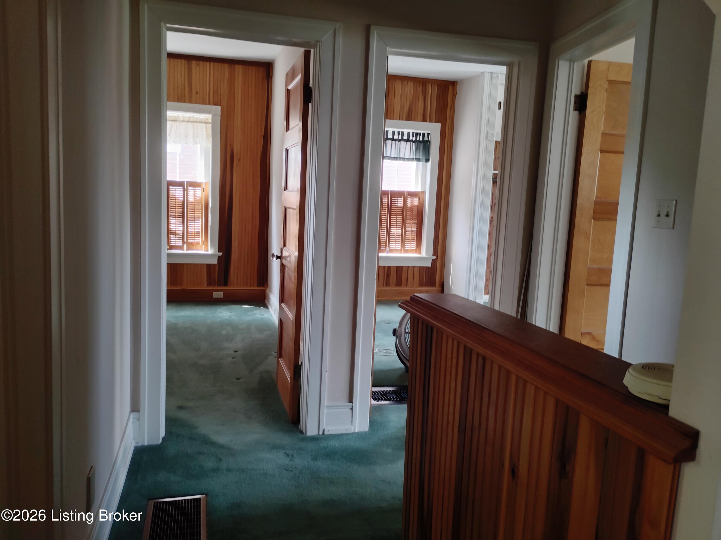 2108 Edgeland Ave Property Photo 21