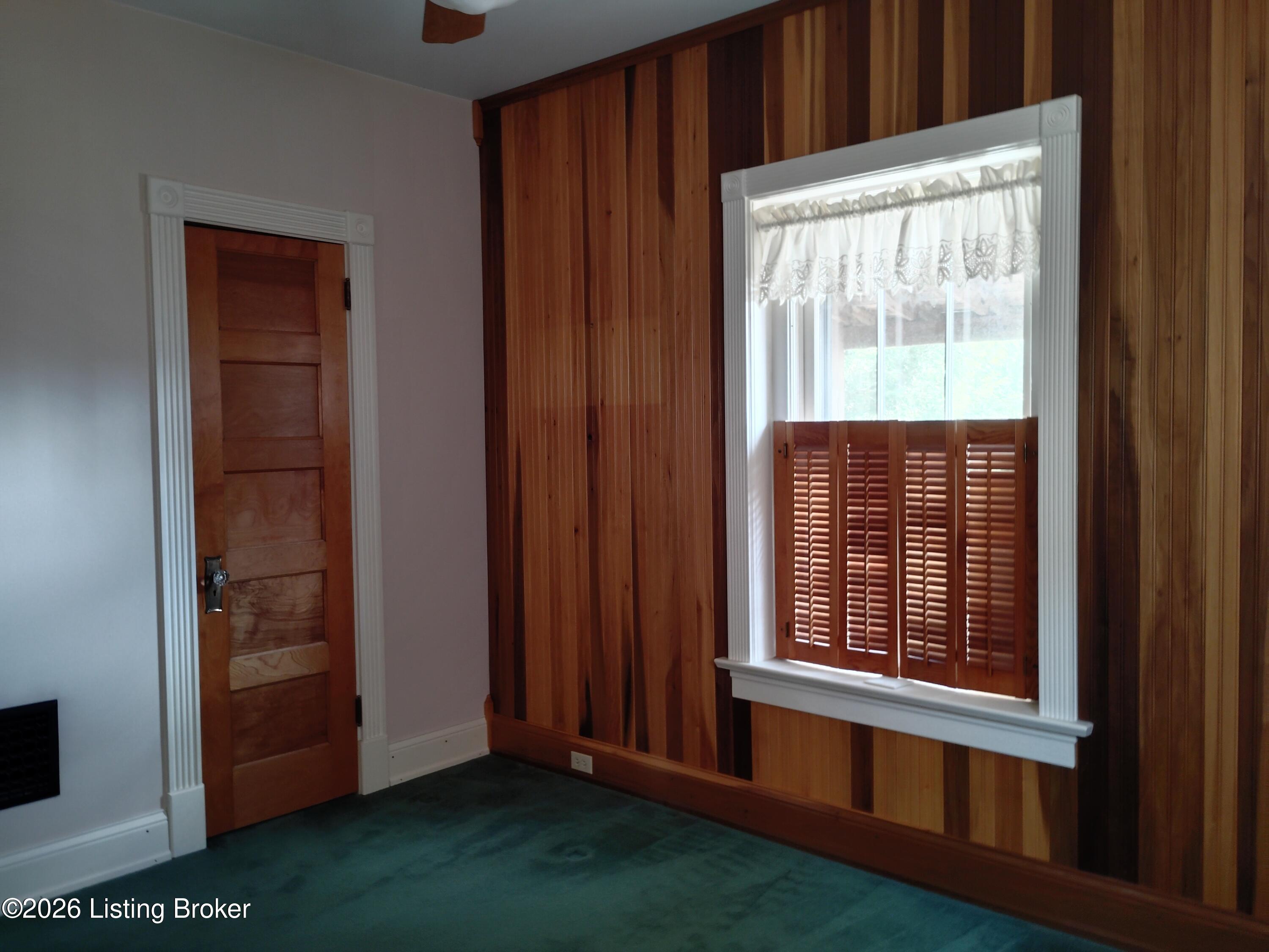 2108 Edgeland Ave Property Photo 25