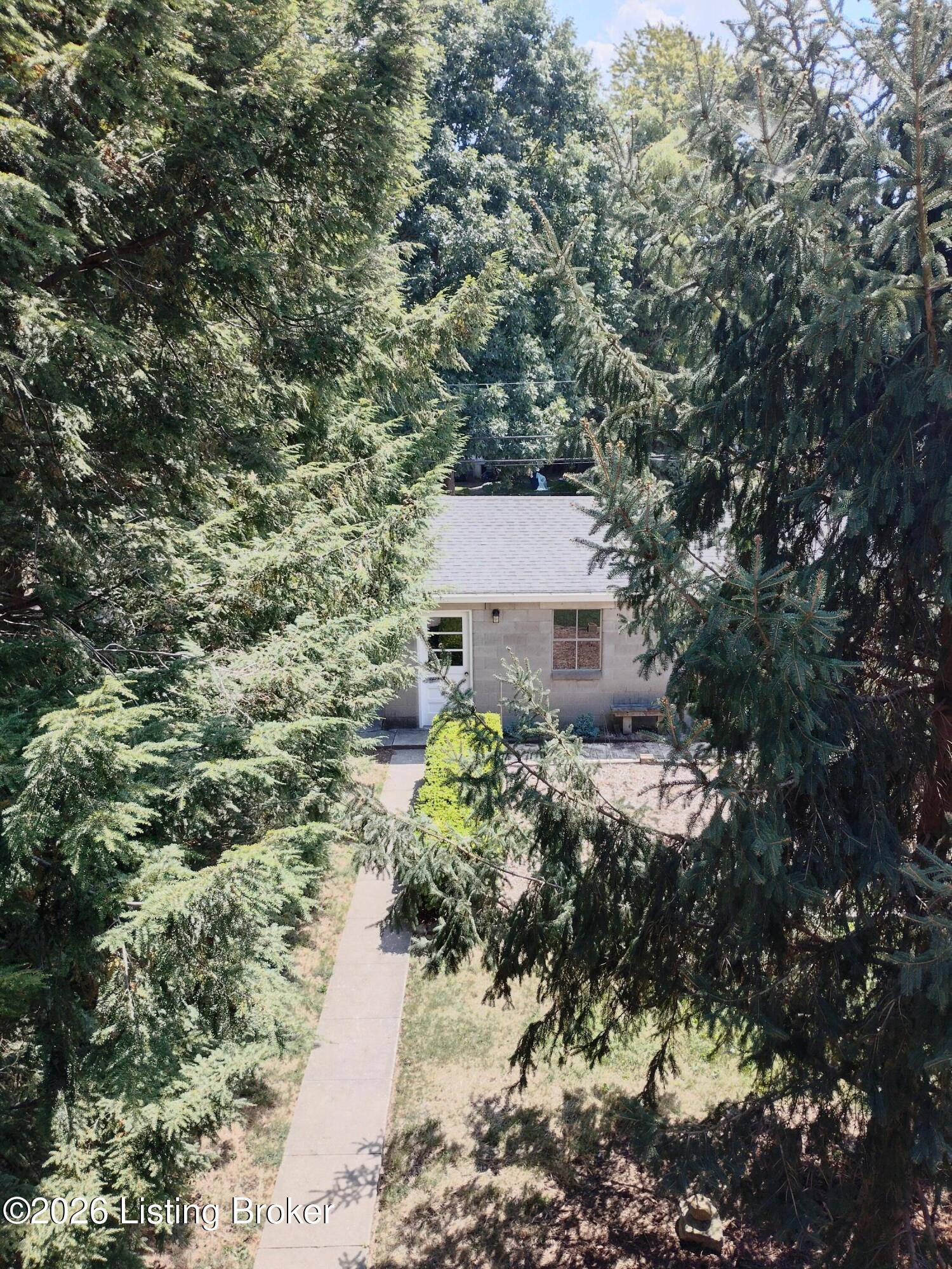 2108 Edgeland Ave Property Photo 37