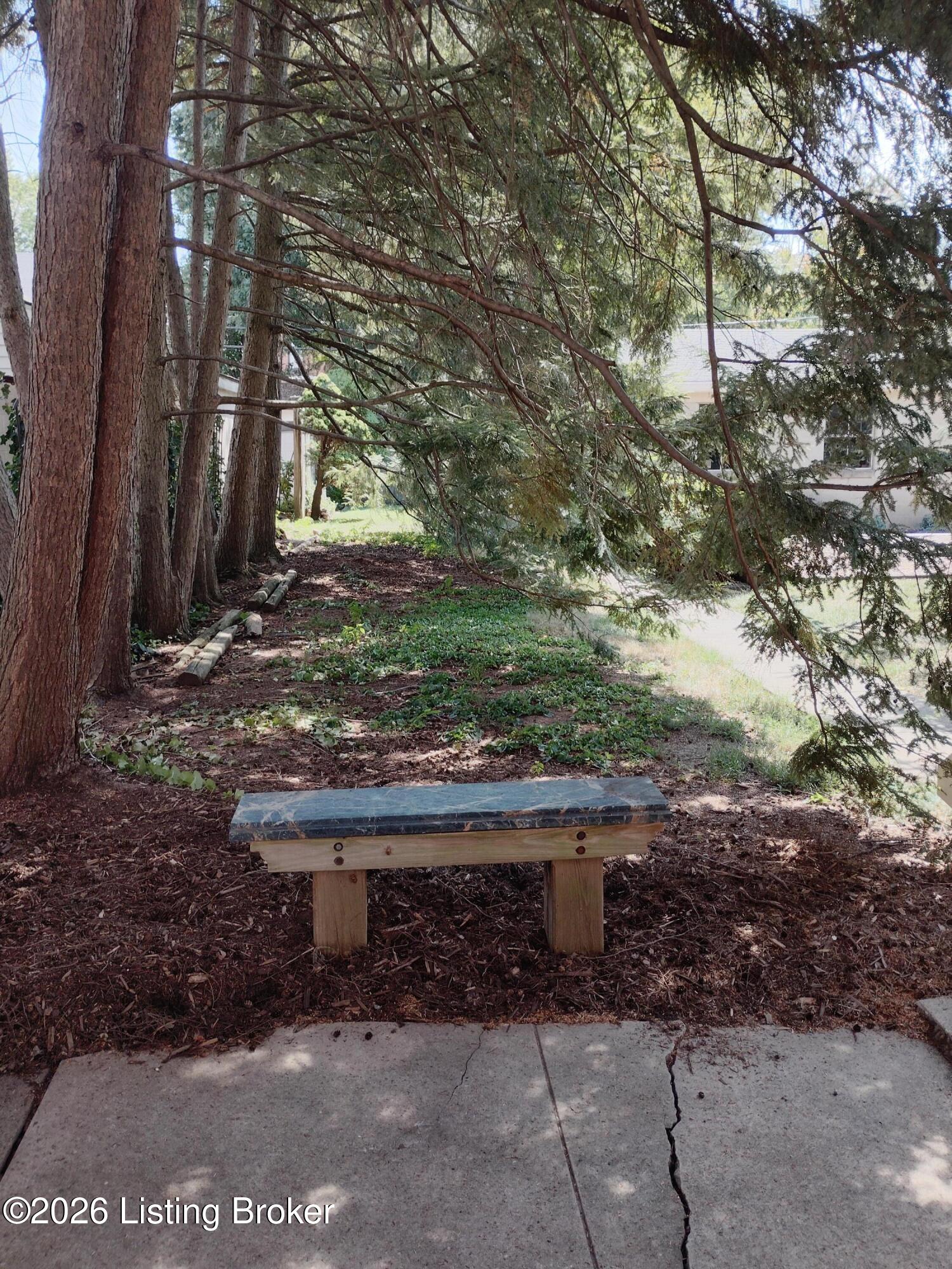 2108 Edgeland Ave Property Photo 40