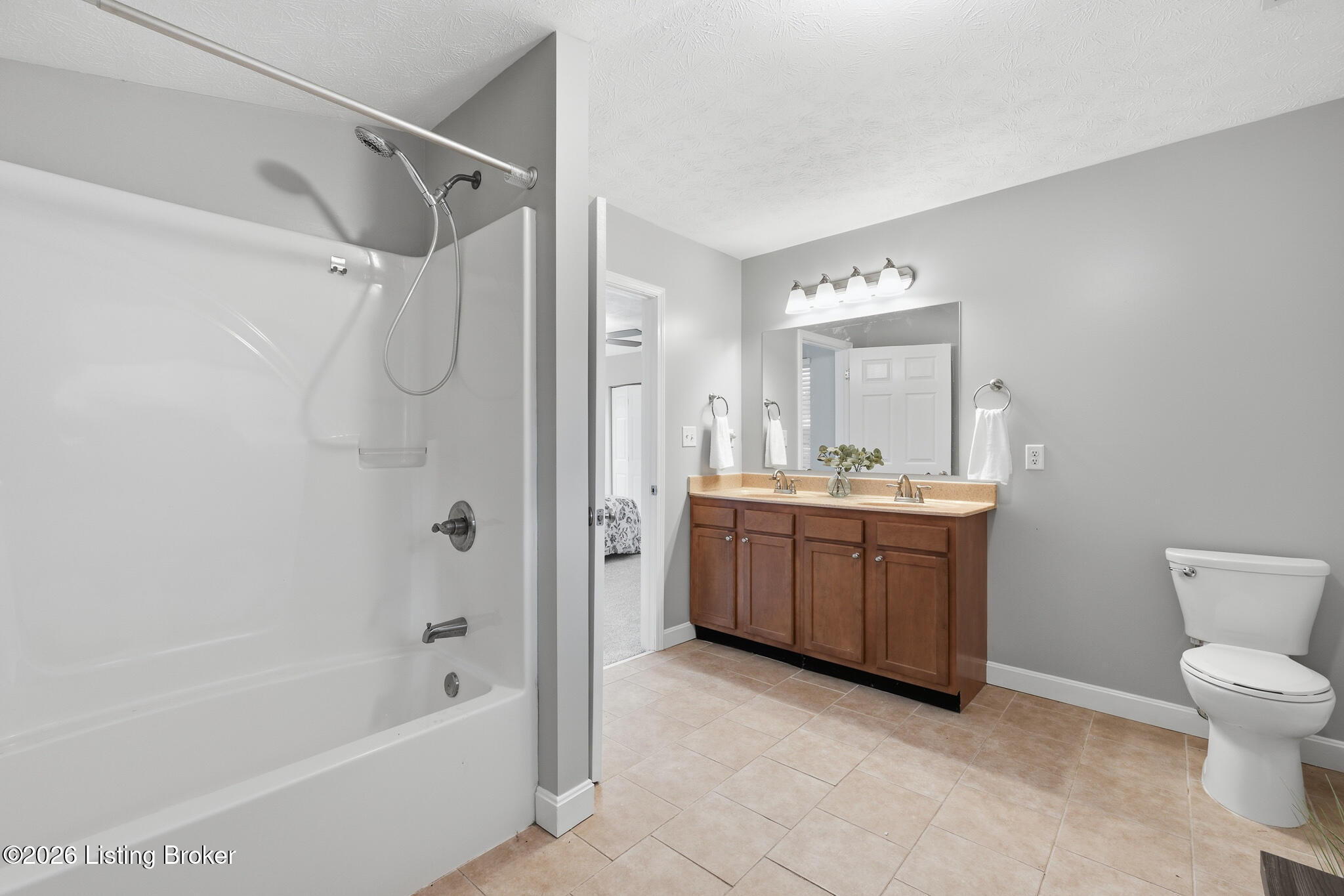 2734 Fleming Ave Property Photo 19