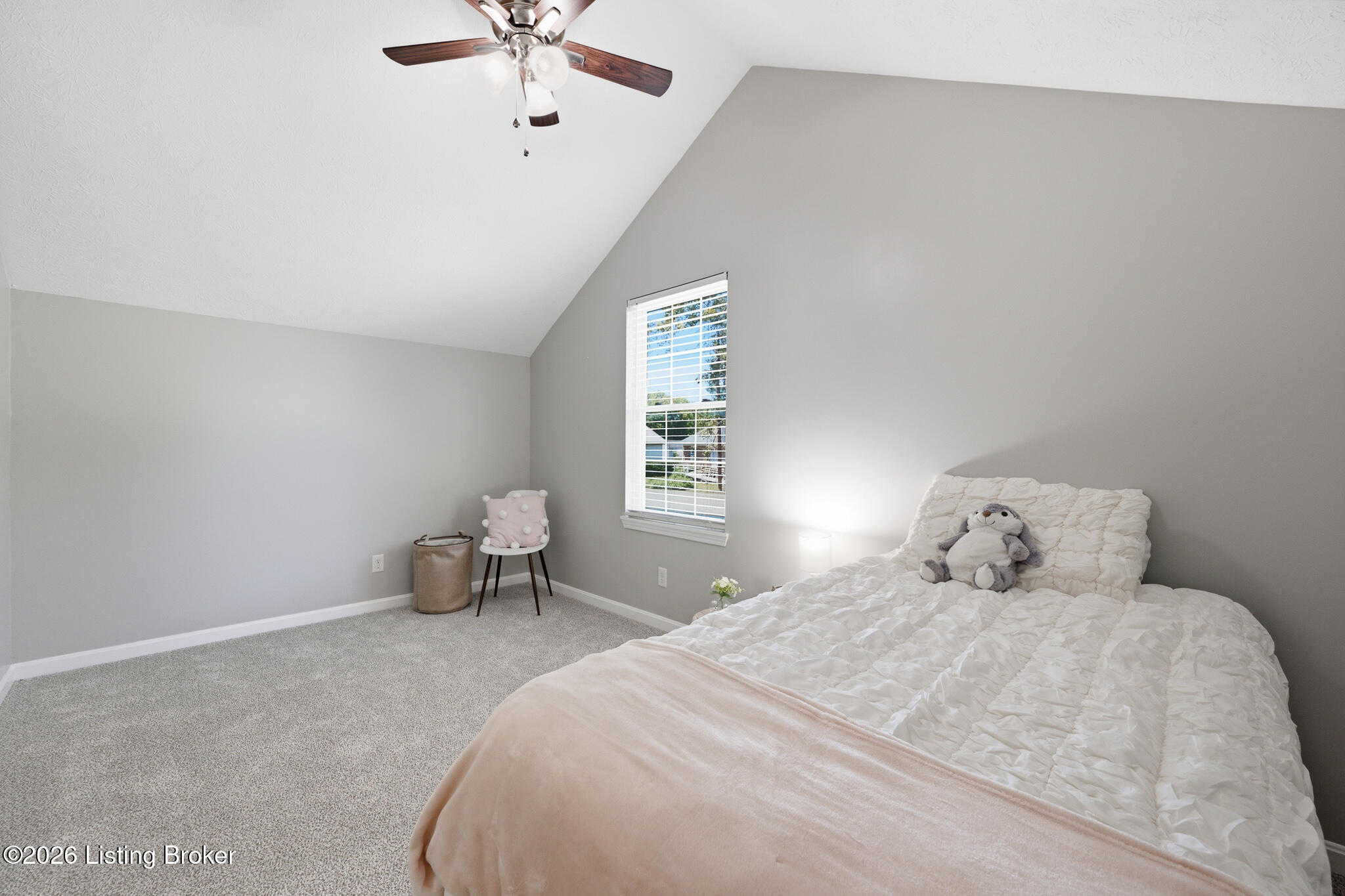 2734 Fleming Ave Property Photo 25