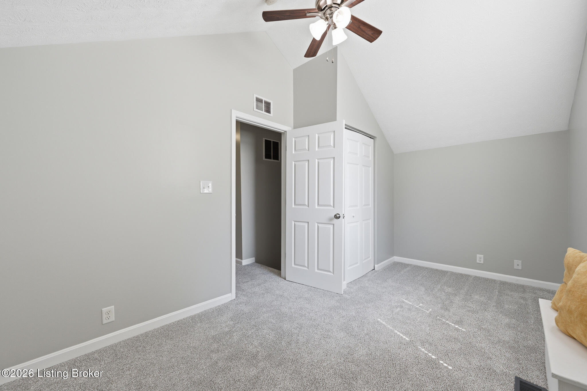 2734 Fleming Ave Property Photo 29