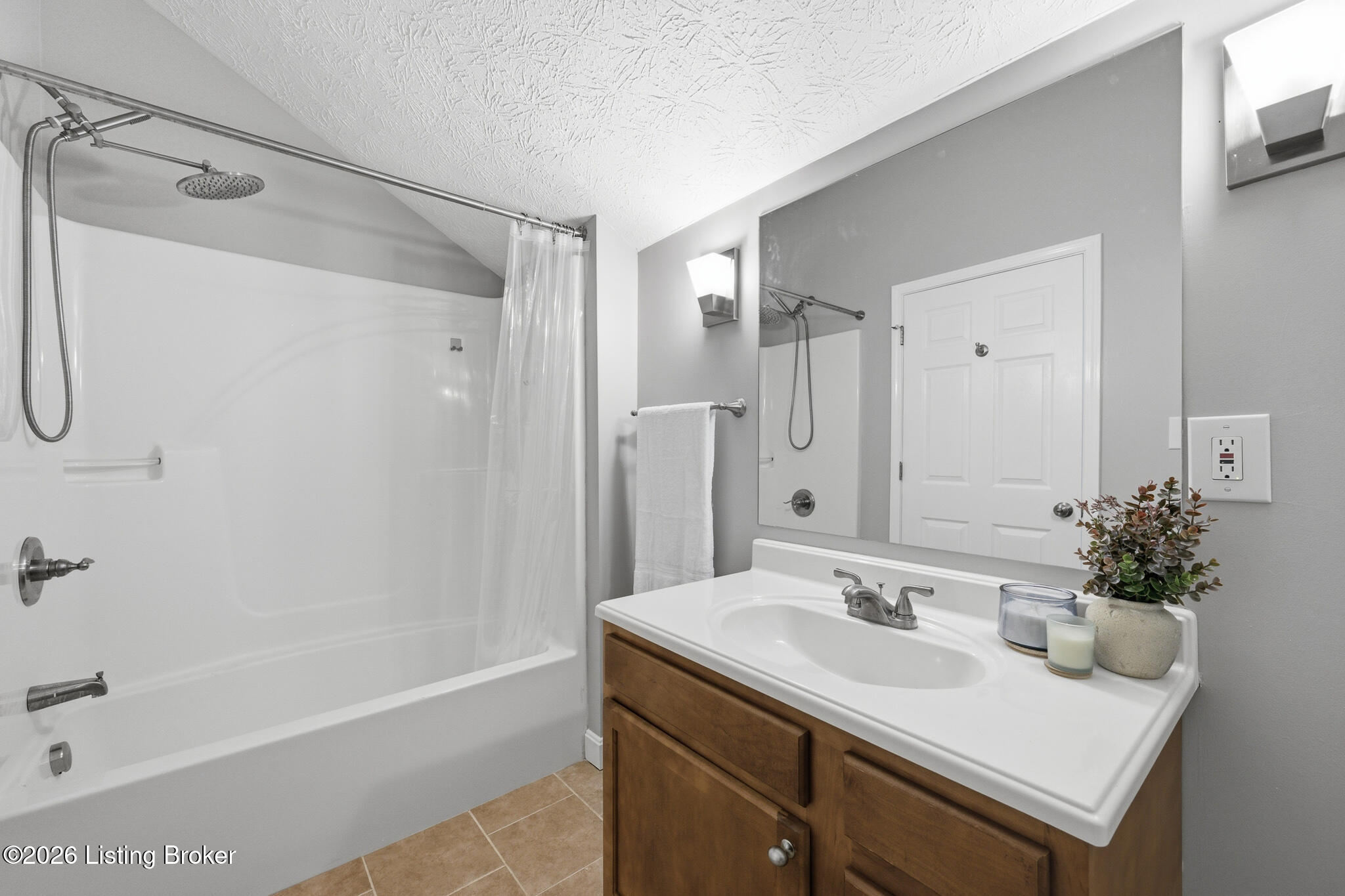 2734 Fleming Ave Property Photo 30