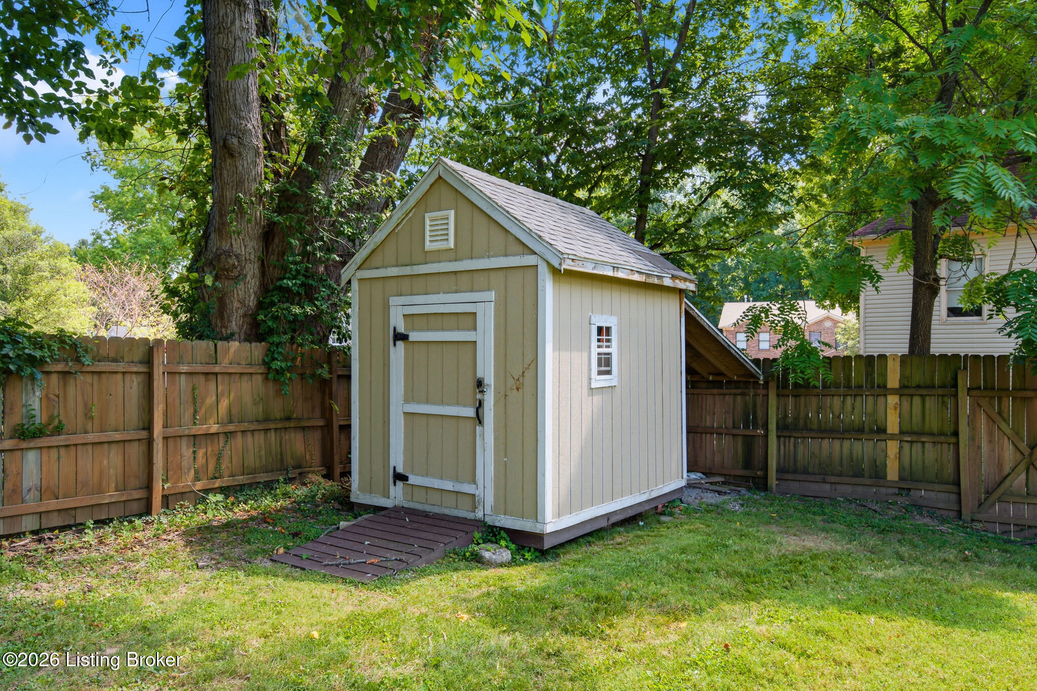2734 Fleming Ave Property Photo 40