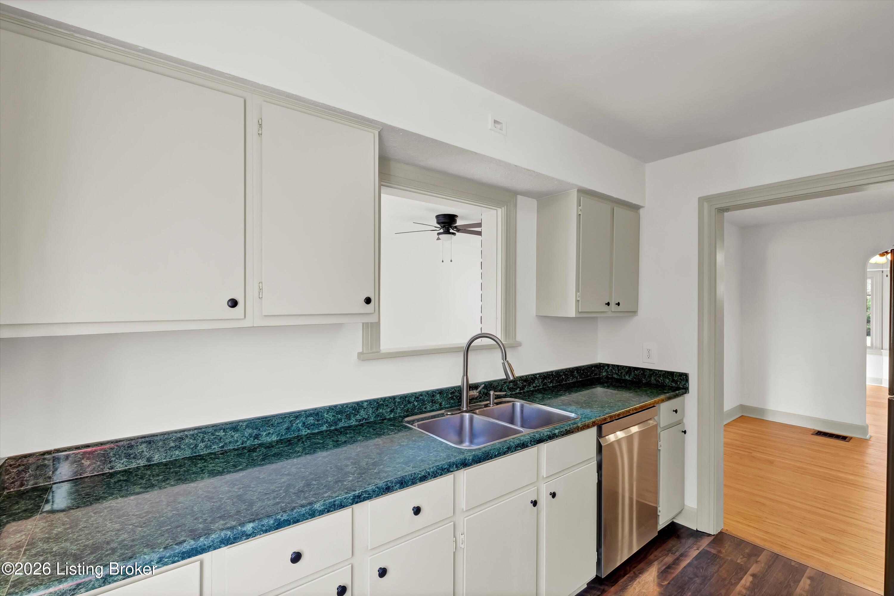1407 Central Ave Property Photo 17