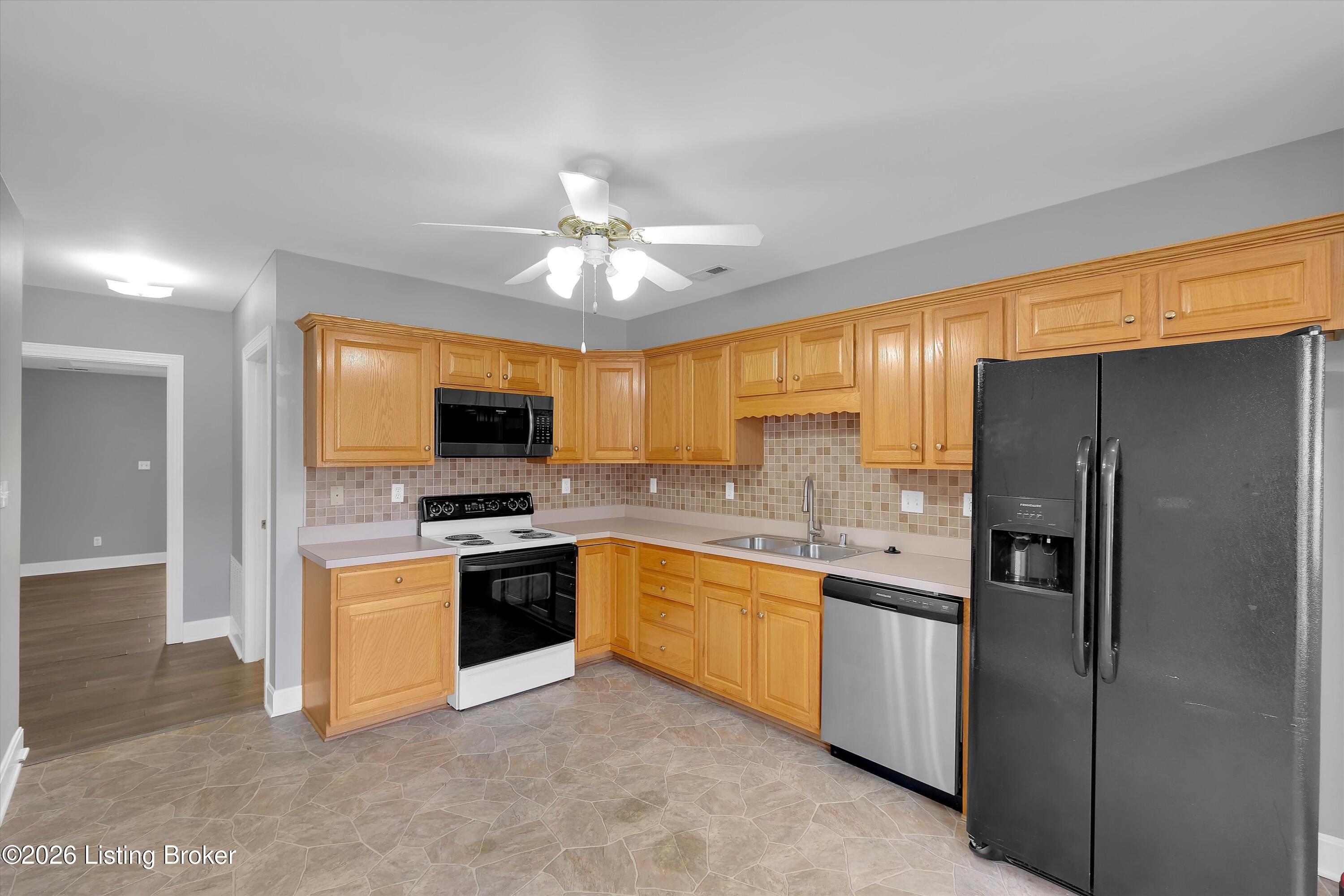 7906 Stovall Ct Property Photo 12