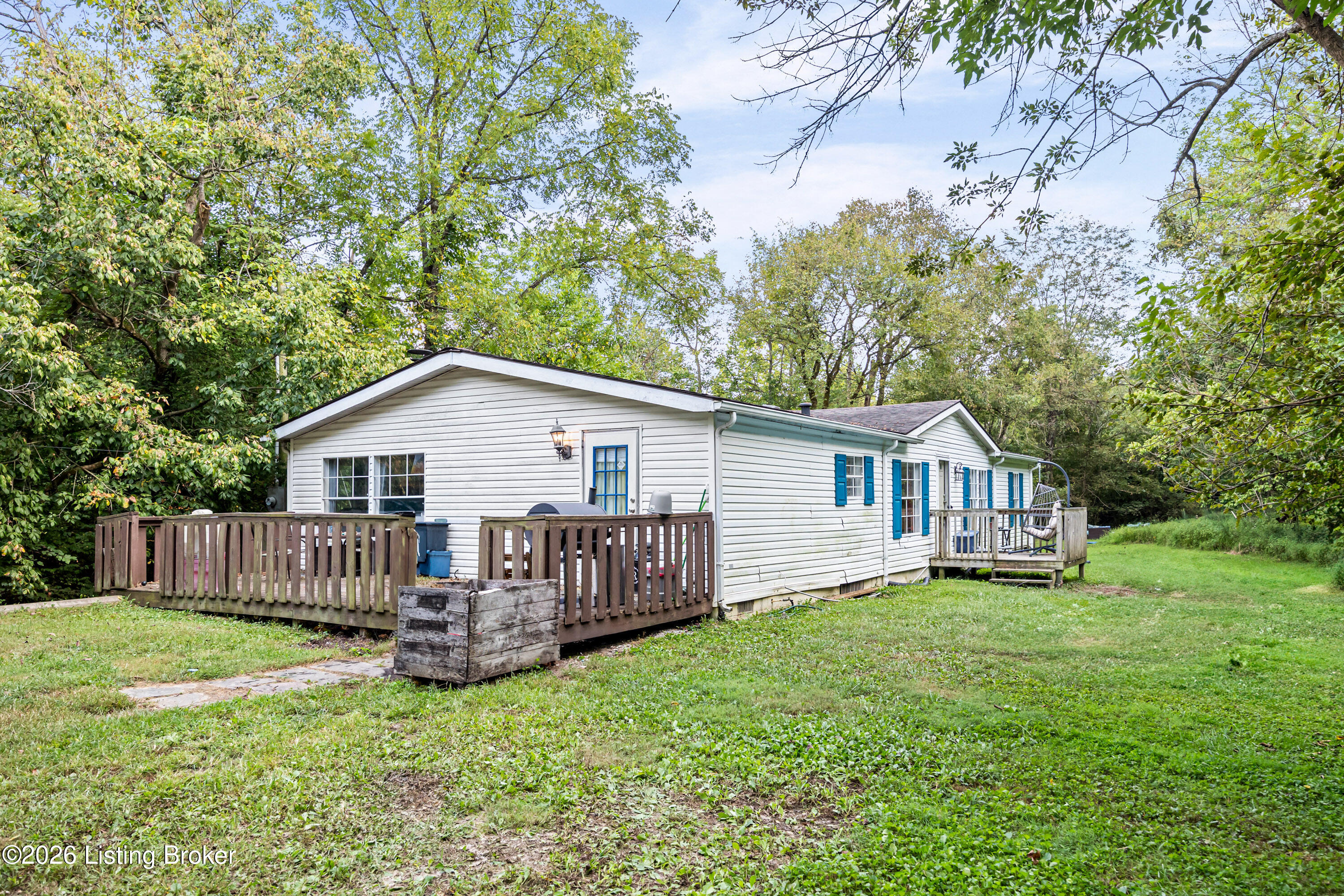 1407 Pottershop Rd Property Photo 1