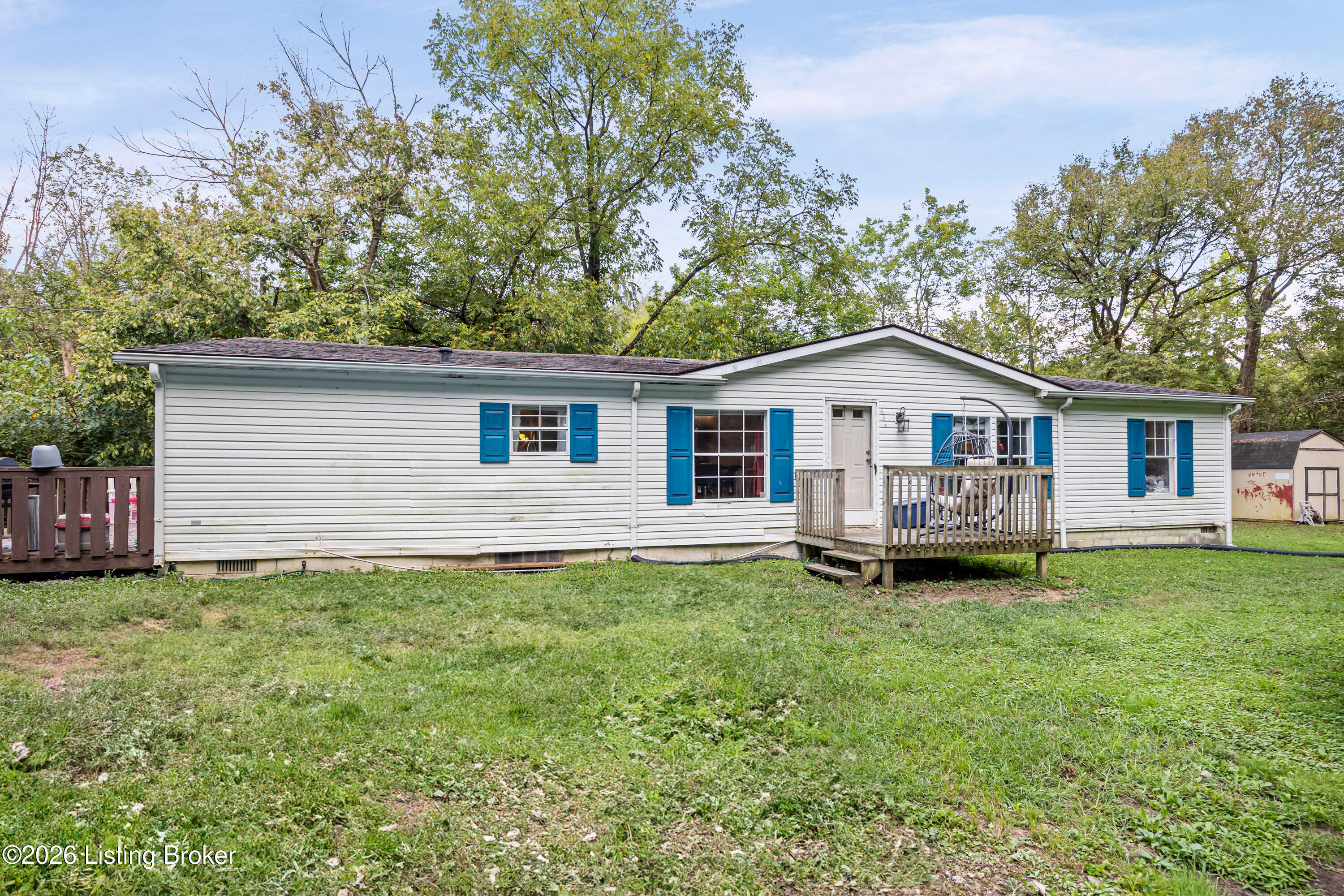 1407 Pottershop Rd Property Photo 2