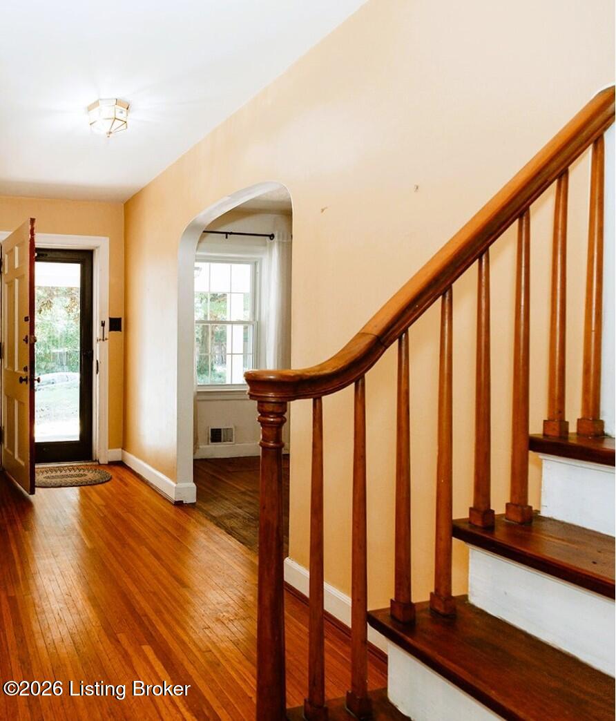 200 Fenley Ave Property Photo 3