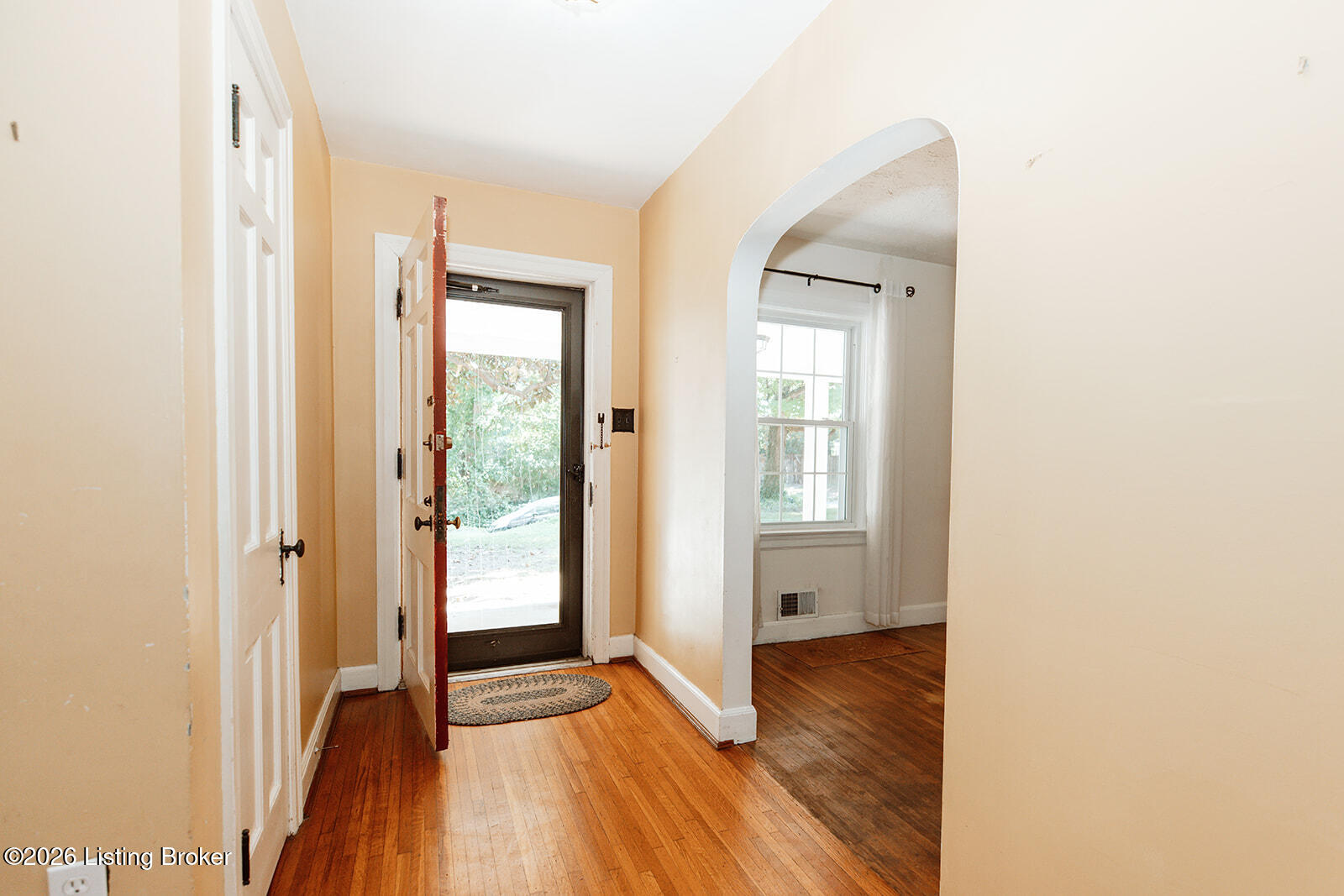 200 Fenley Ave Property Photo 4