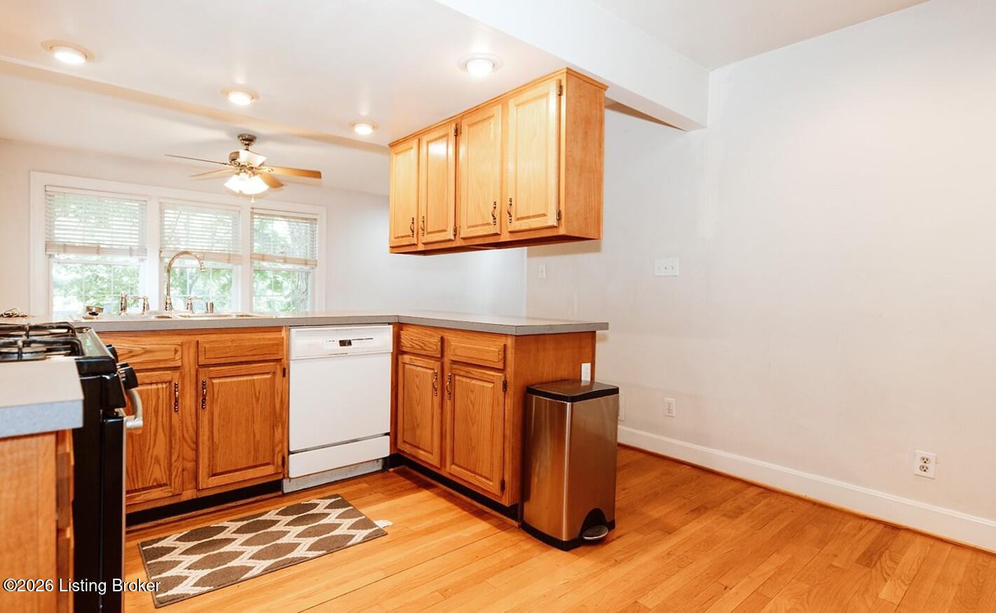 200 Fenley Ave Property Photo 10