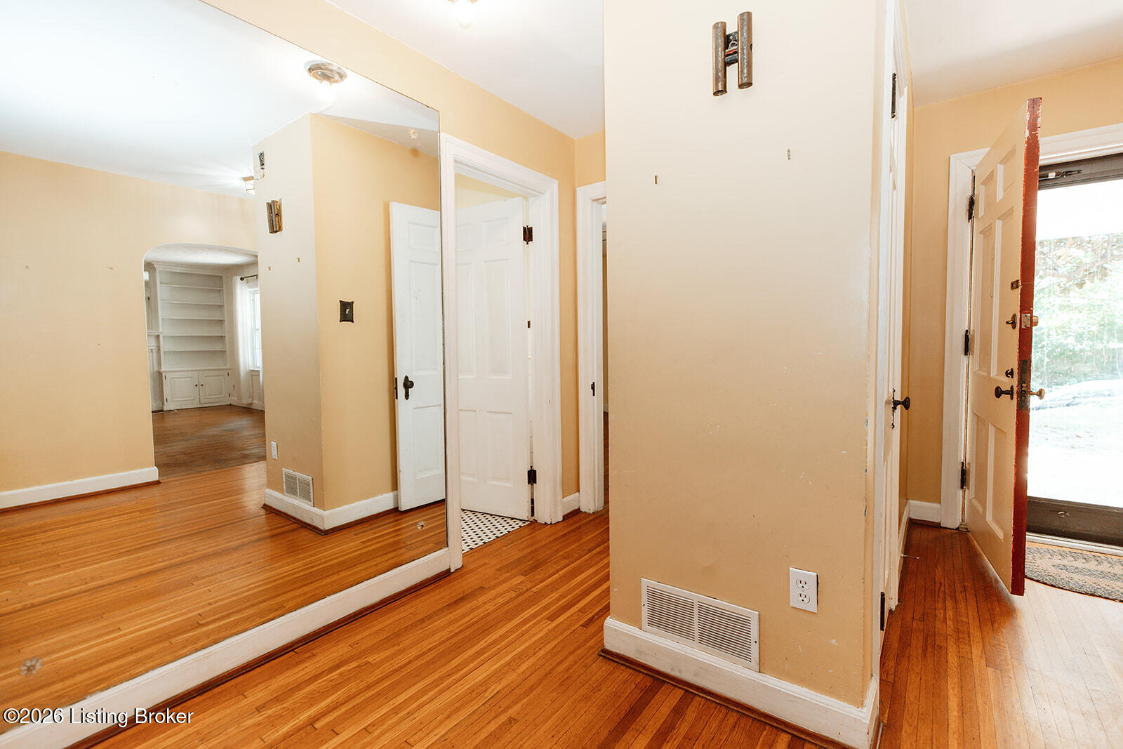 200 Fenley Ave Property Photo 17