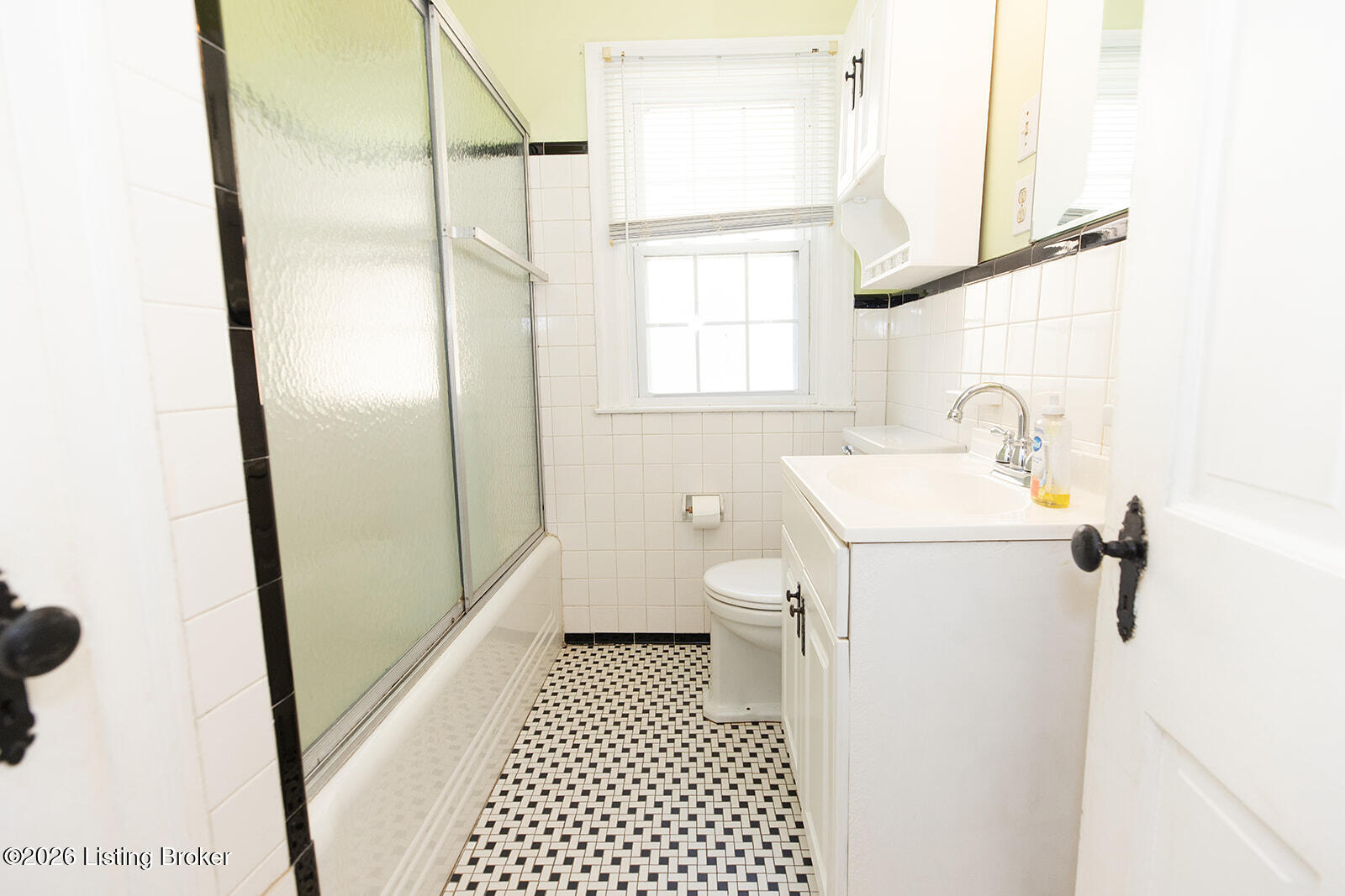 200 Fenley Ave Property Photo 19
