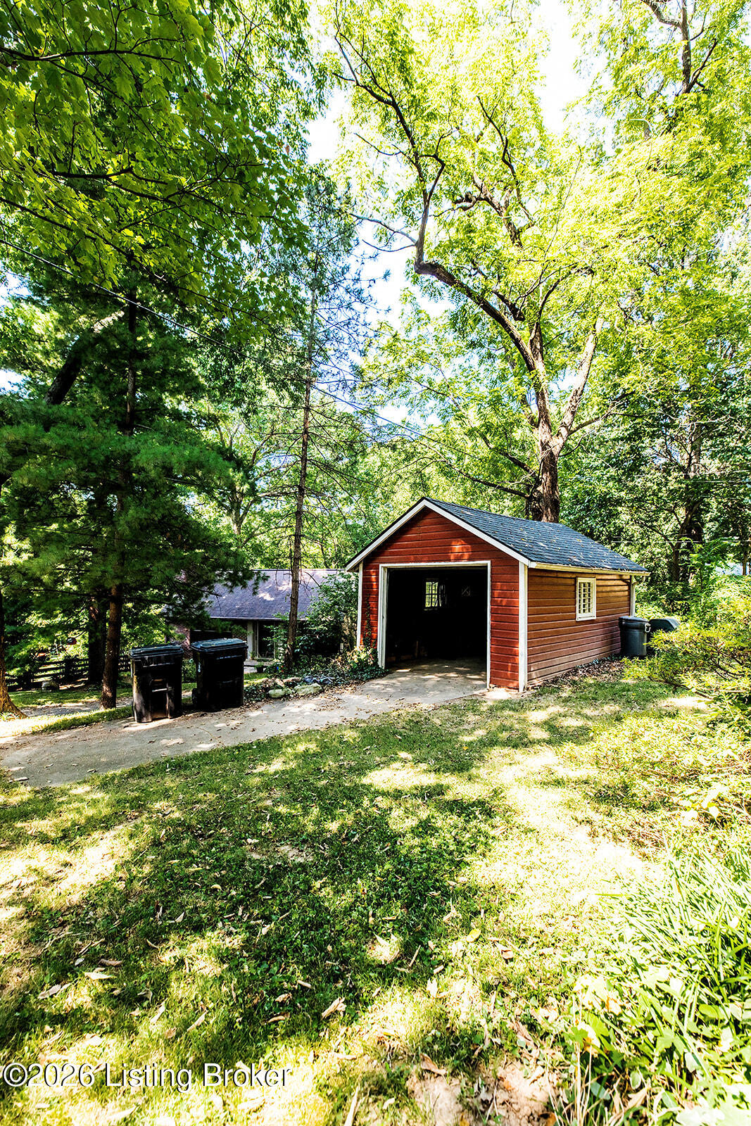 200 Fenley Ave Property Photo 48