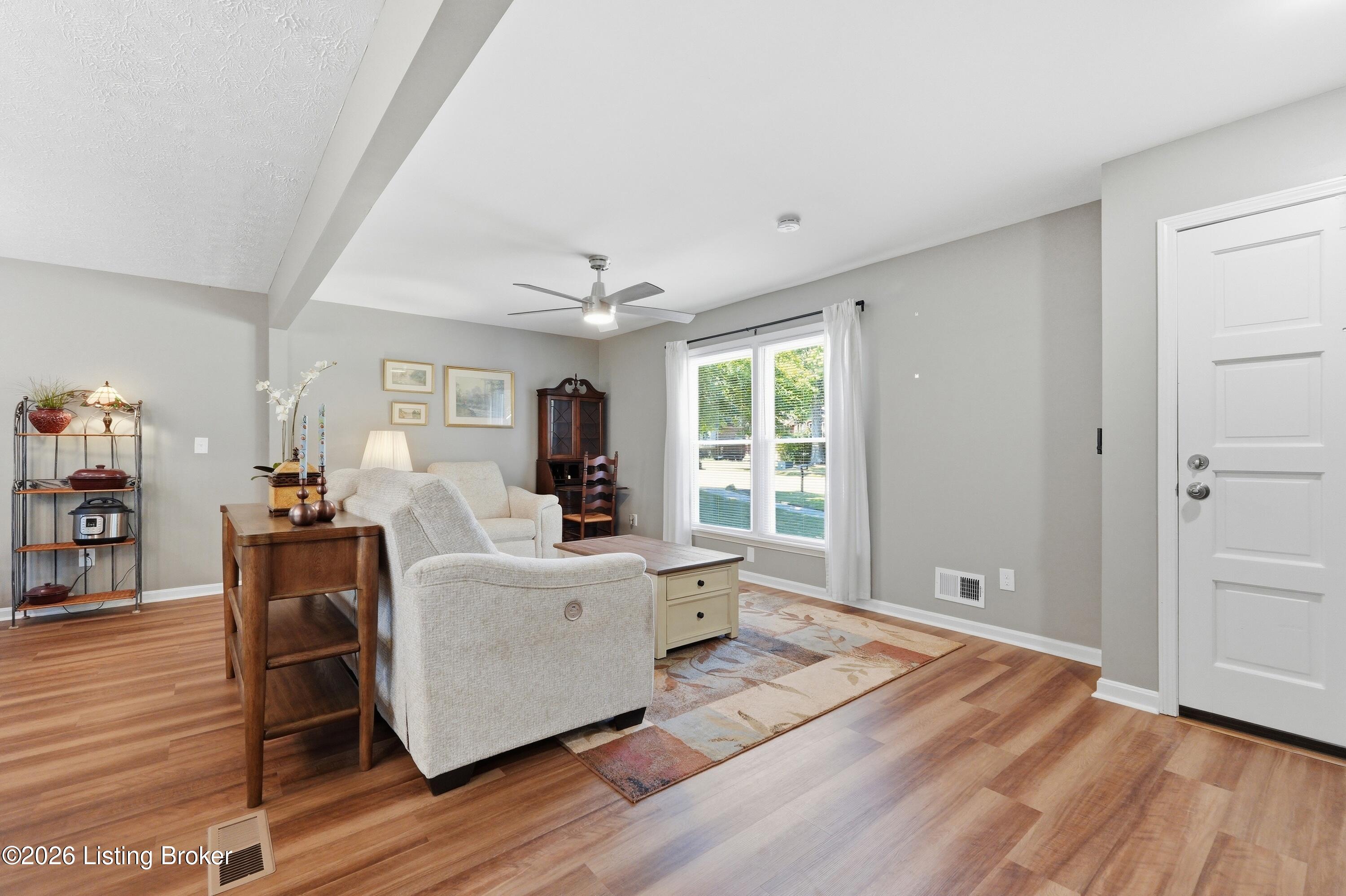 5503 Random Way Property Photo 8