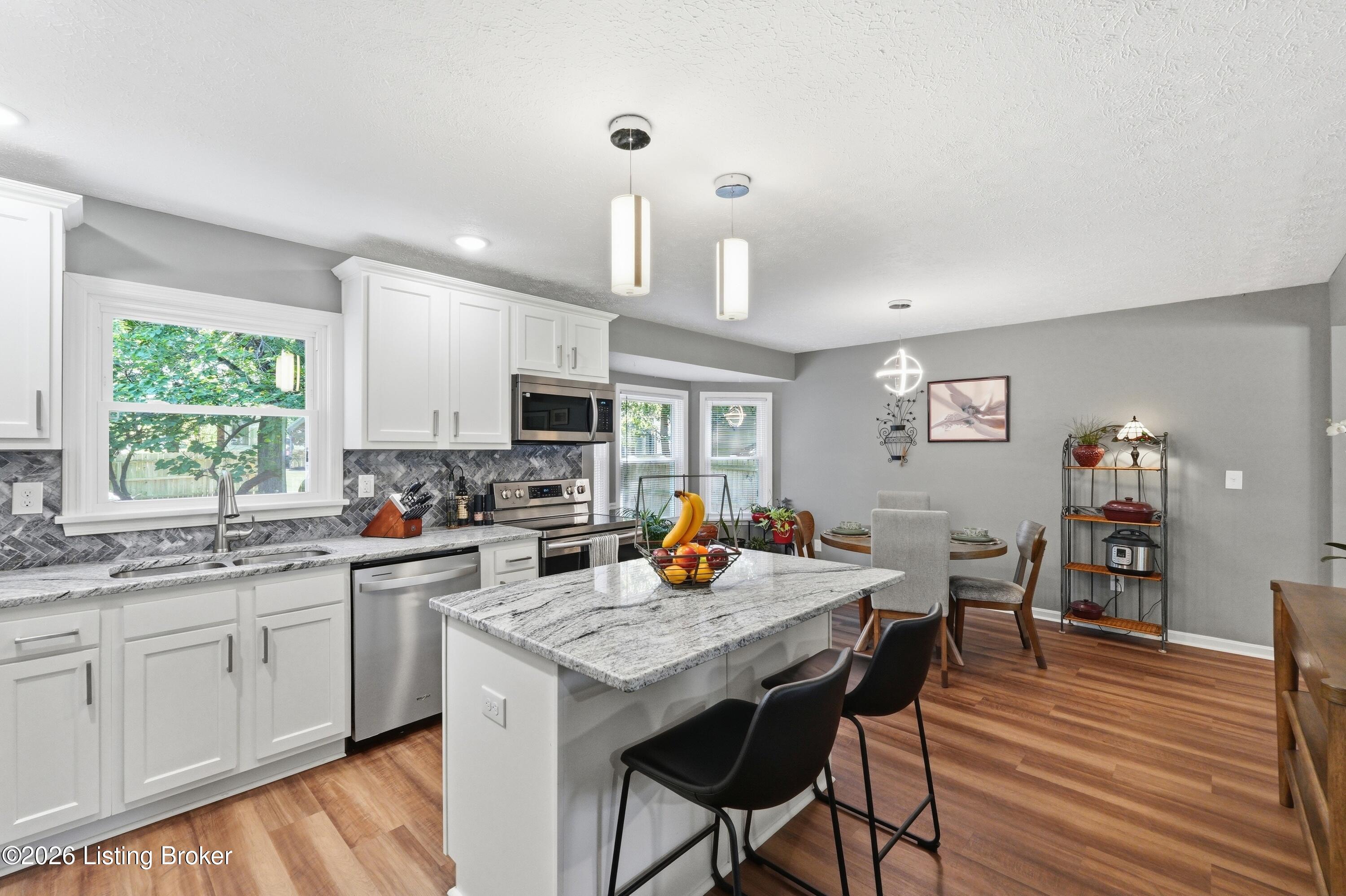 5503 Random Way Property Photo 17