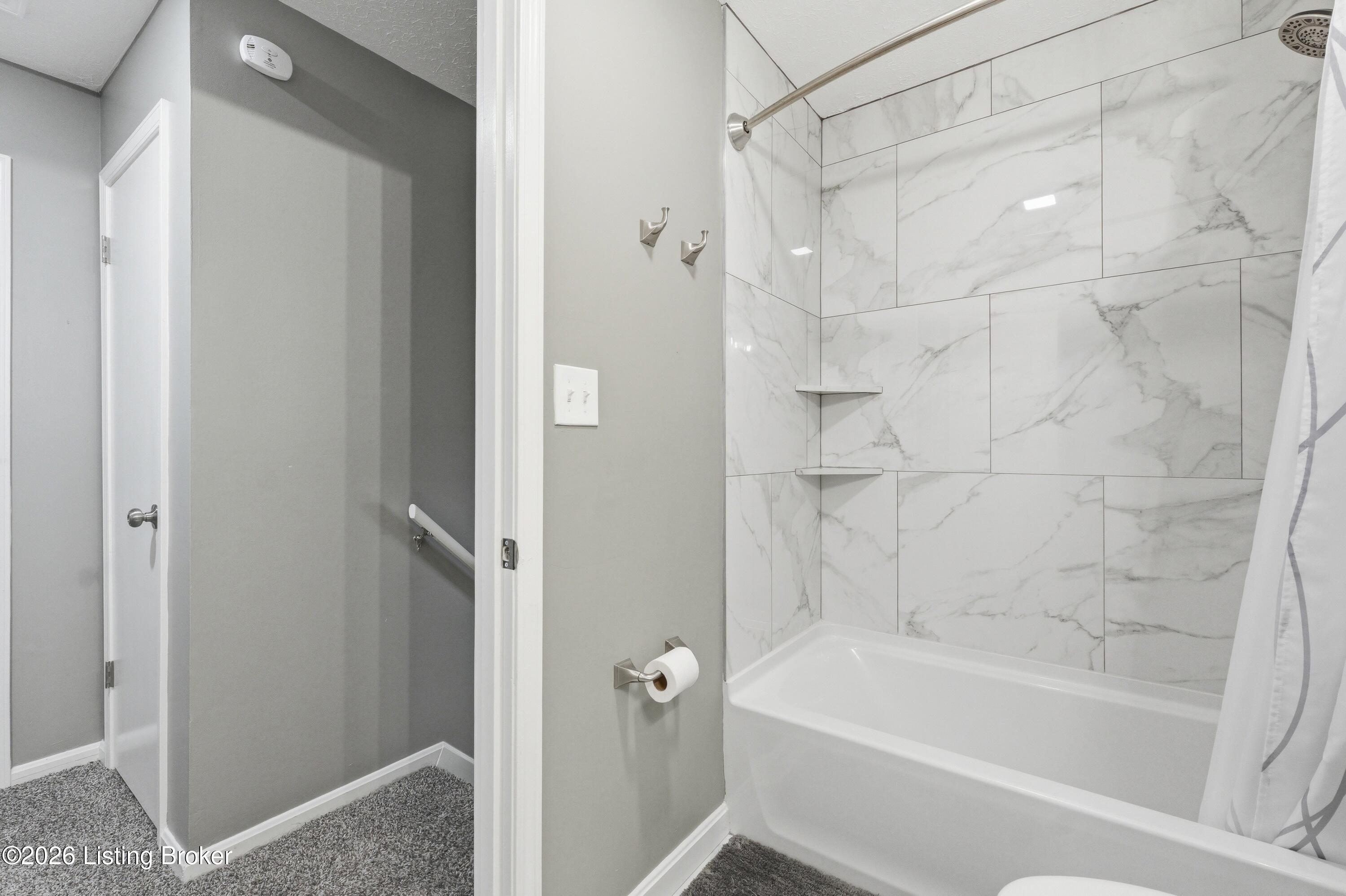 5503 Random Way Property Photo 31