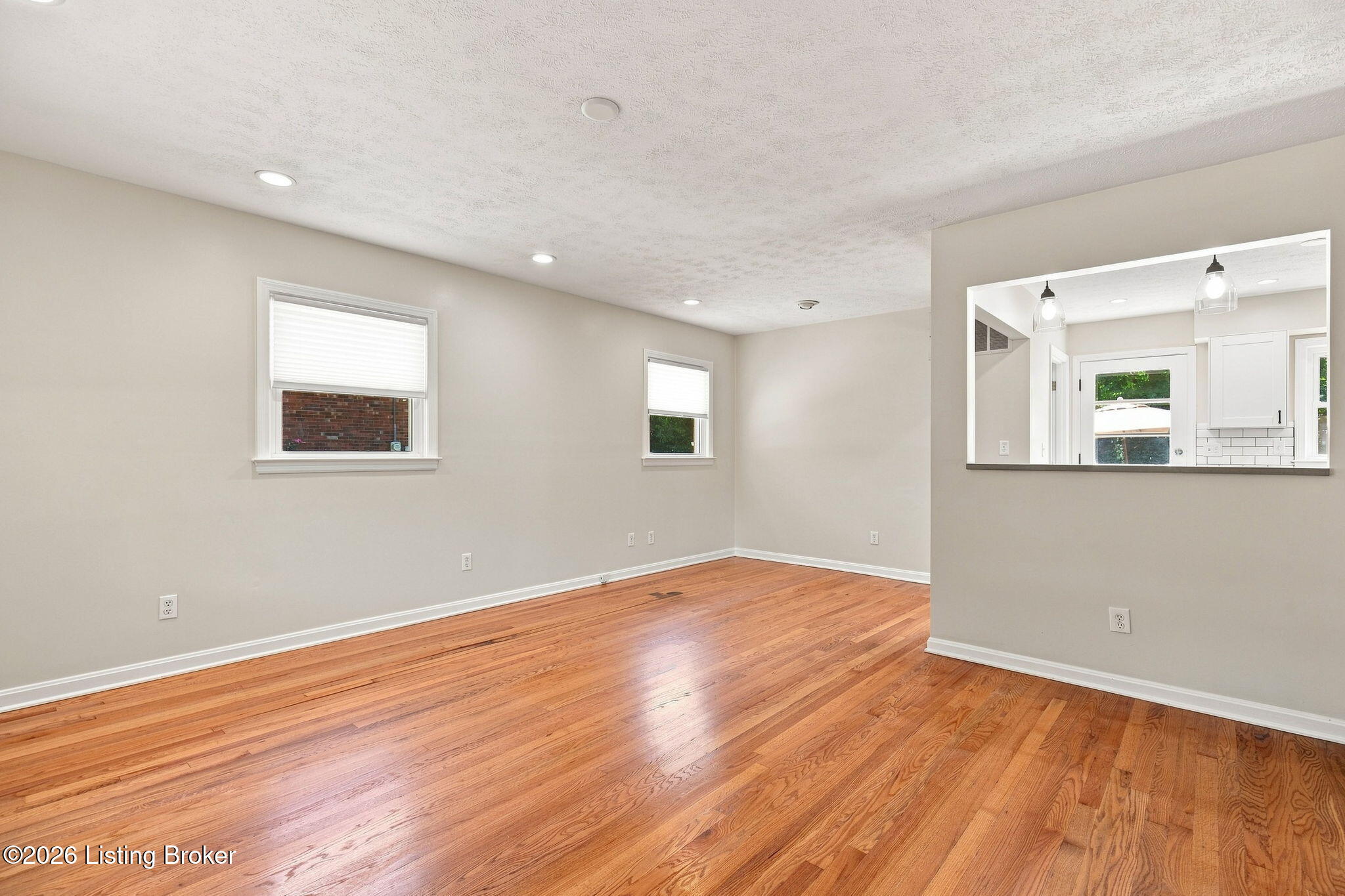 7904 Greenway Dr Property Photo 6