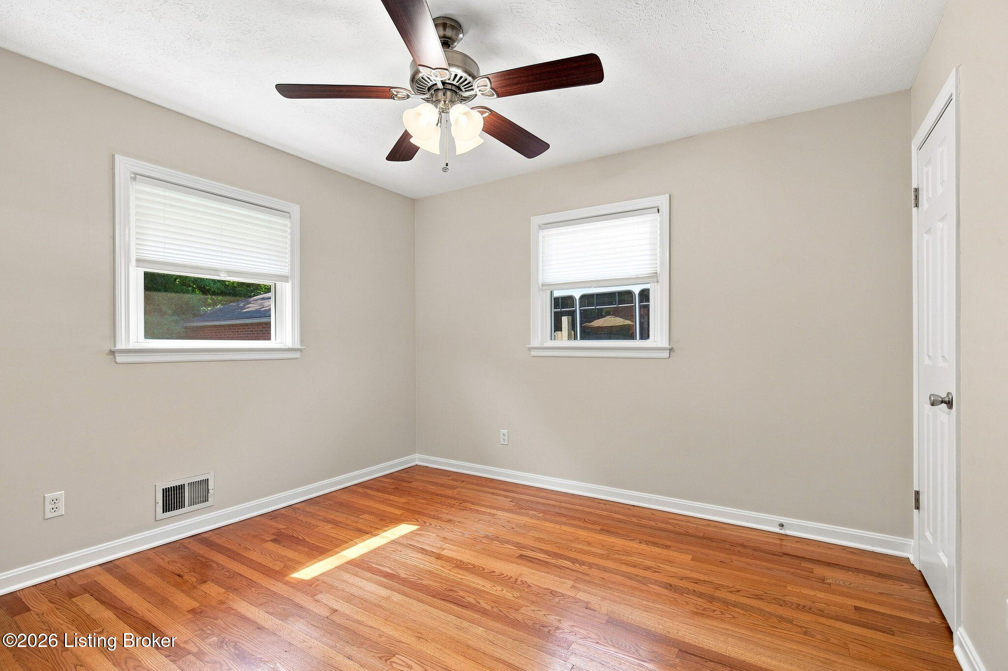7904 Greenway Dr Property Photo 25