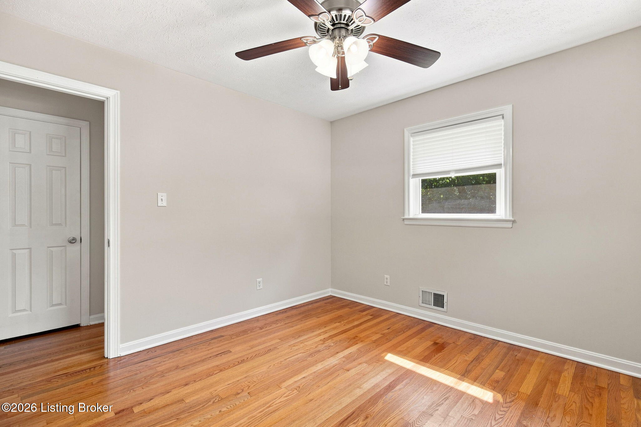 7904 Greenway Dr Property Photo 28