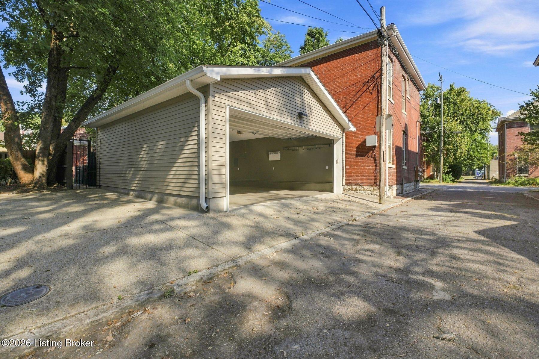 1031 S 7th St Property Photo 35
