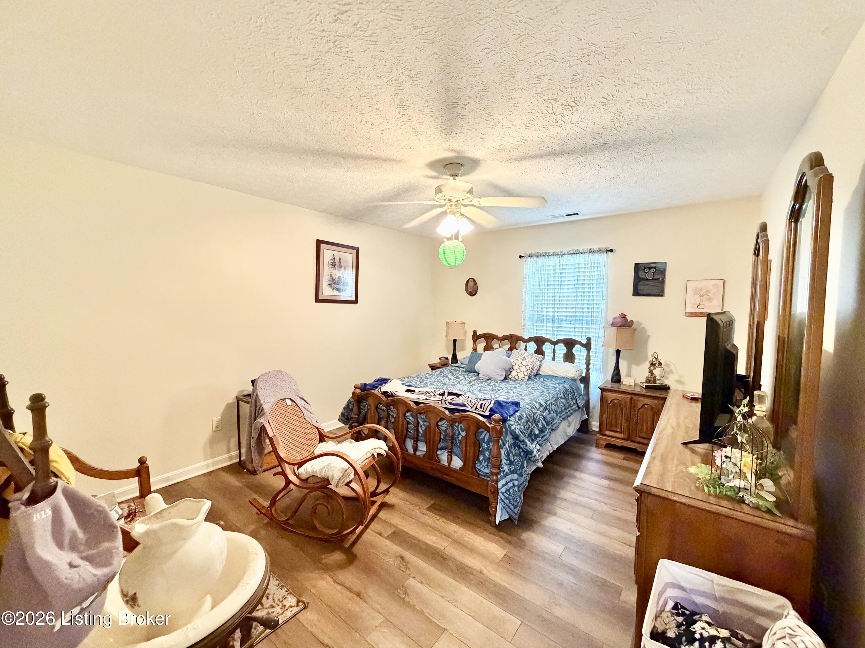 111 Clover Ct Property Photo 11