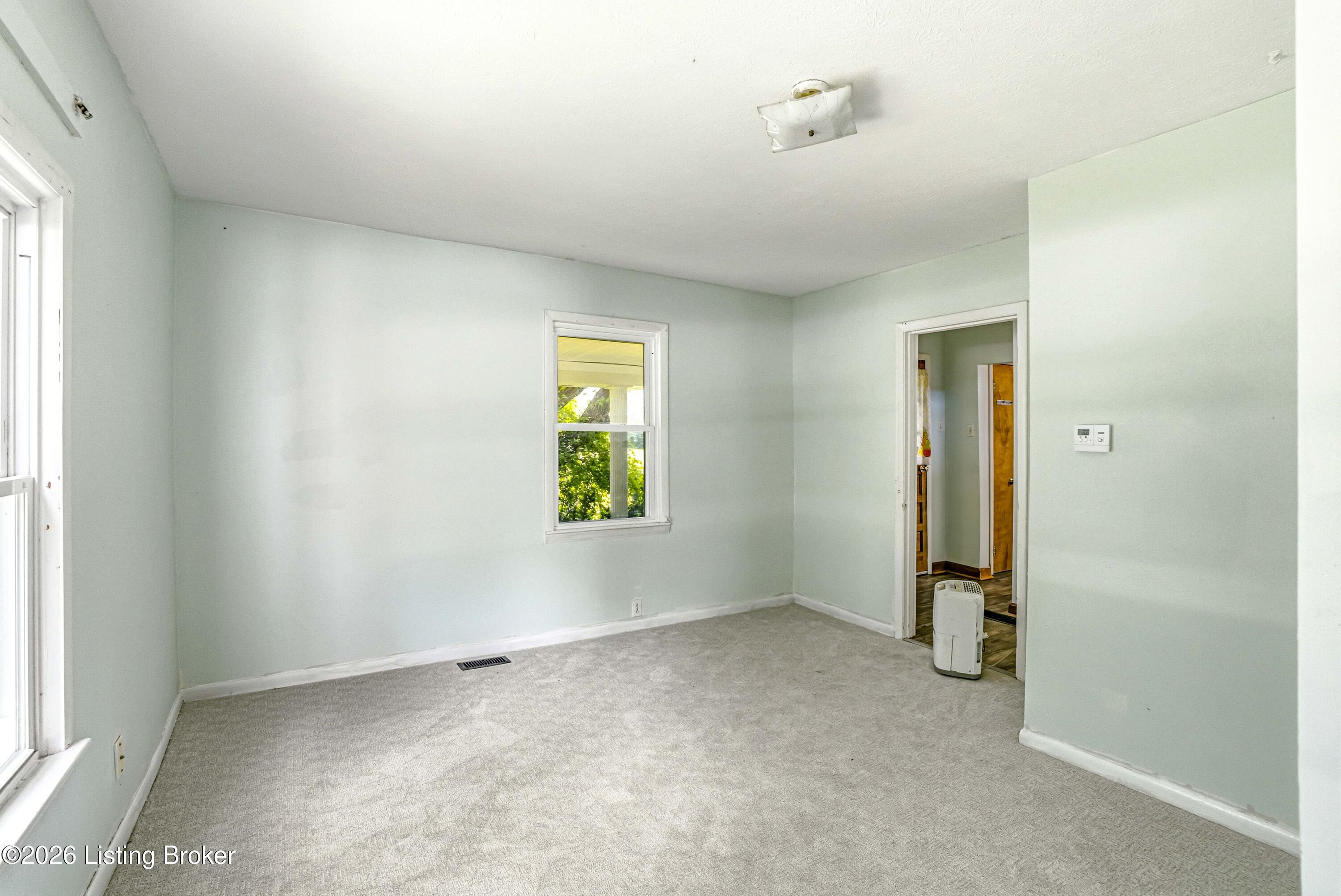689 Graefenburg Rd Property Photo 20