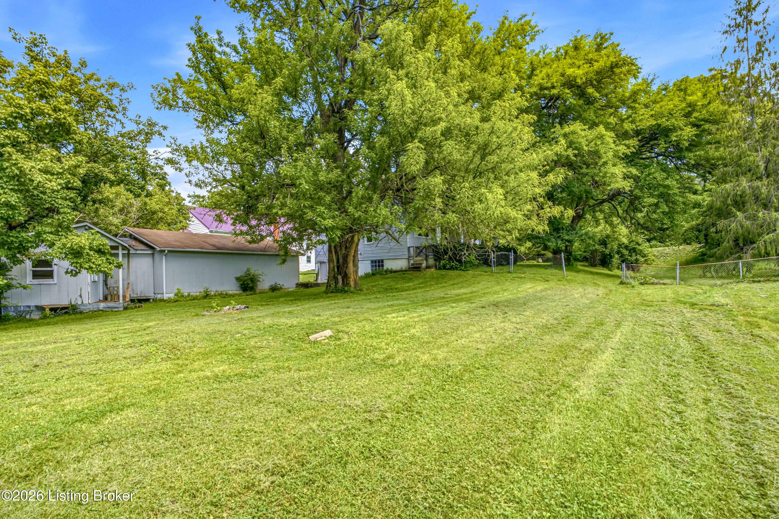 689 Graefenburg Rd Property Photo 41