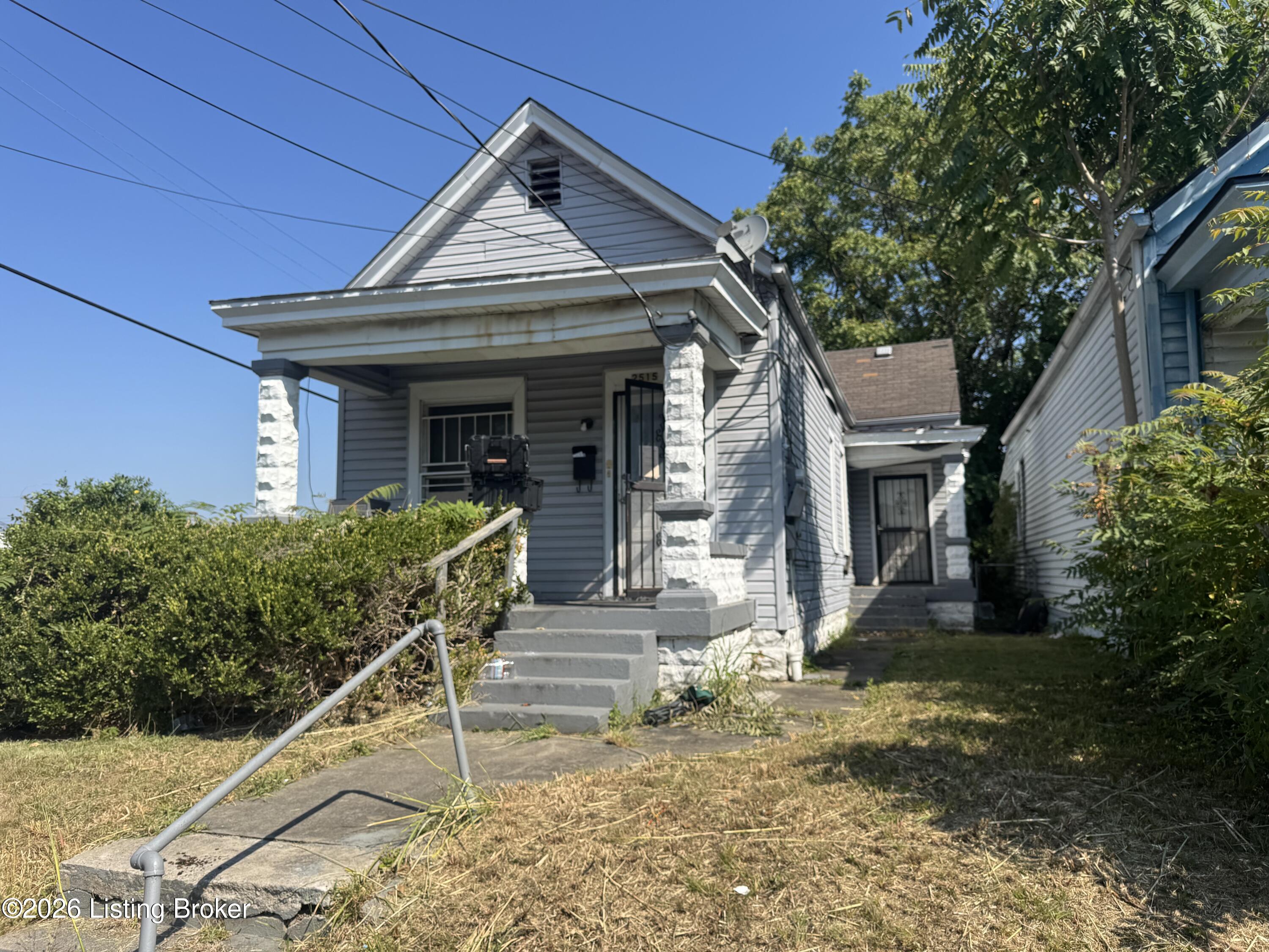 2515 Howard St Property Photo 8
