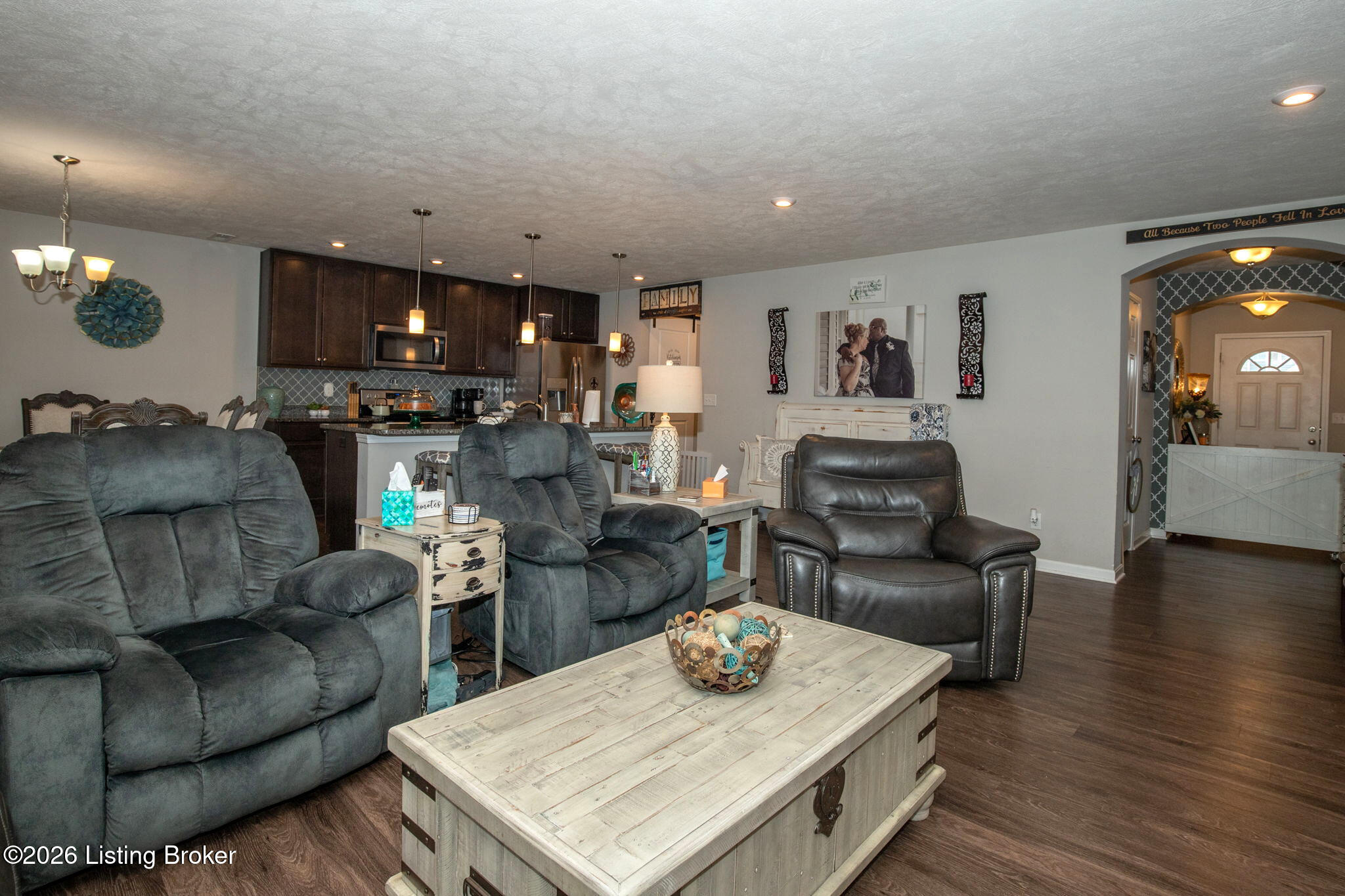 111 Gadwall Ct Property Photo 4