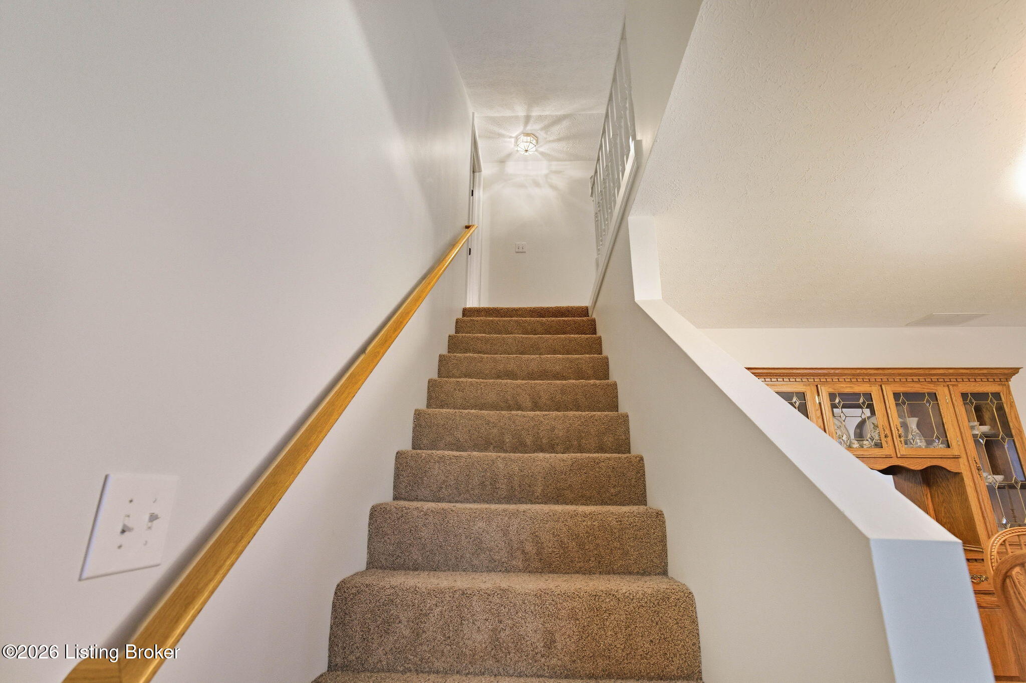 114 Windsor Ave Property Photo 35