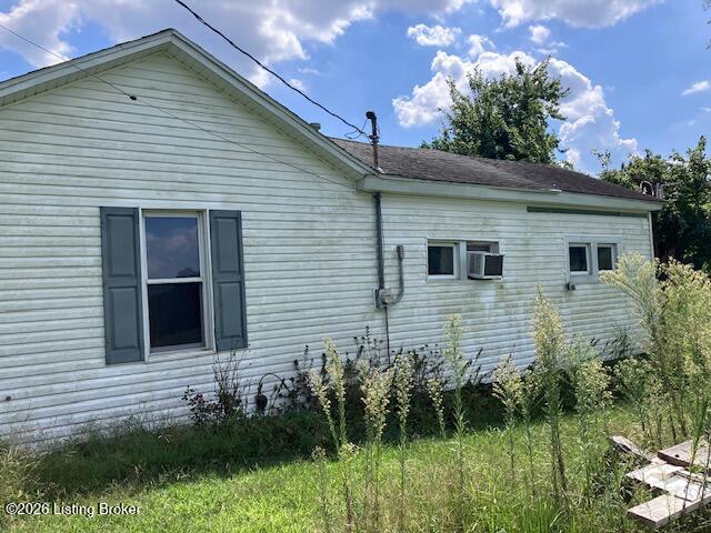 2579 Happy Hollow Rd Property Photo 8