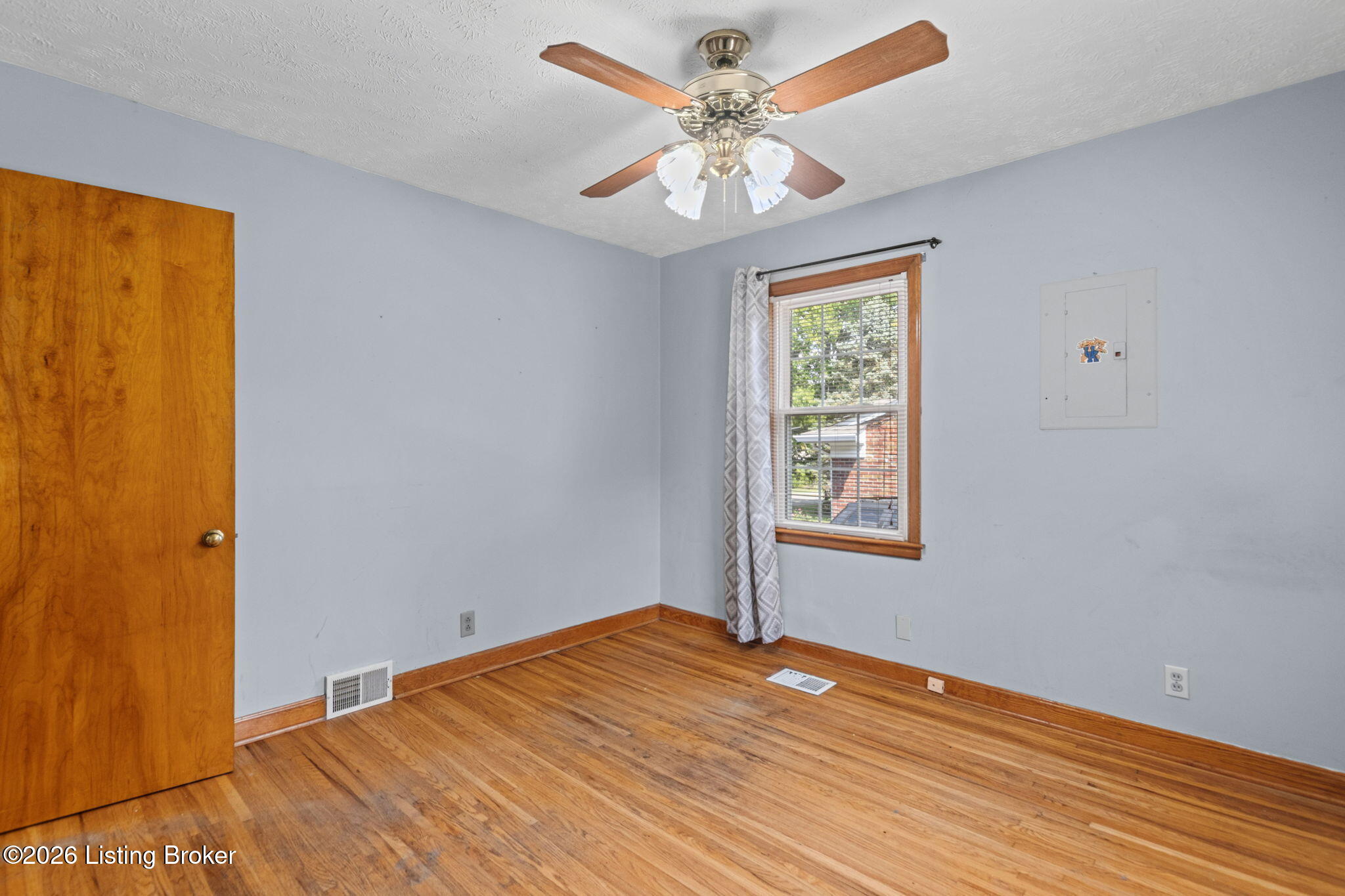 1582 Raydale Dr Property Photo 21