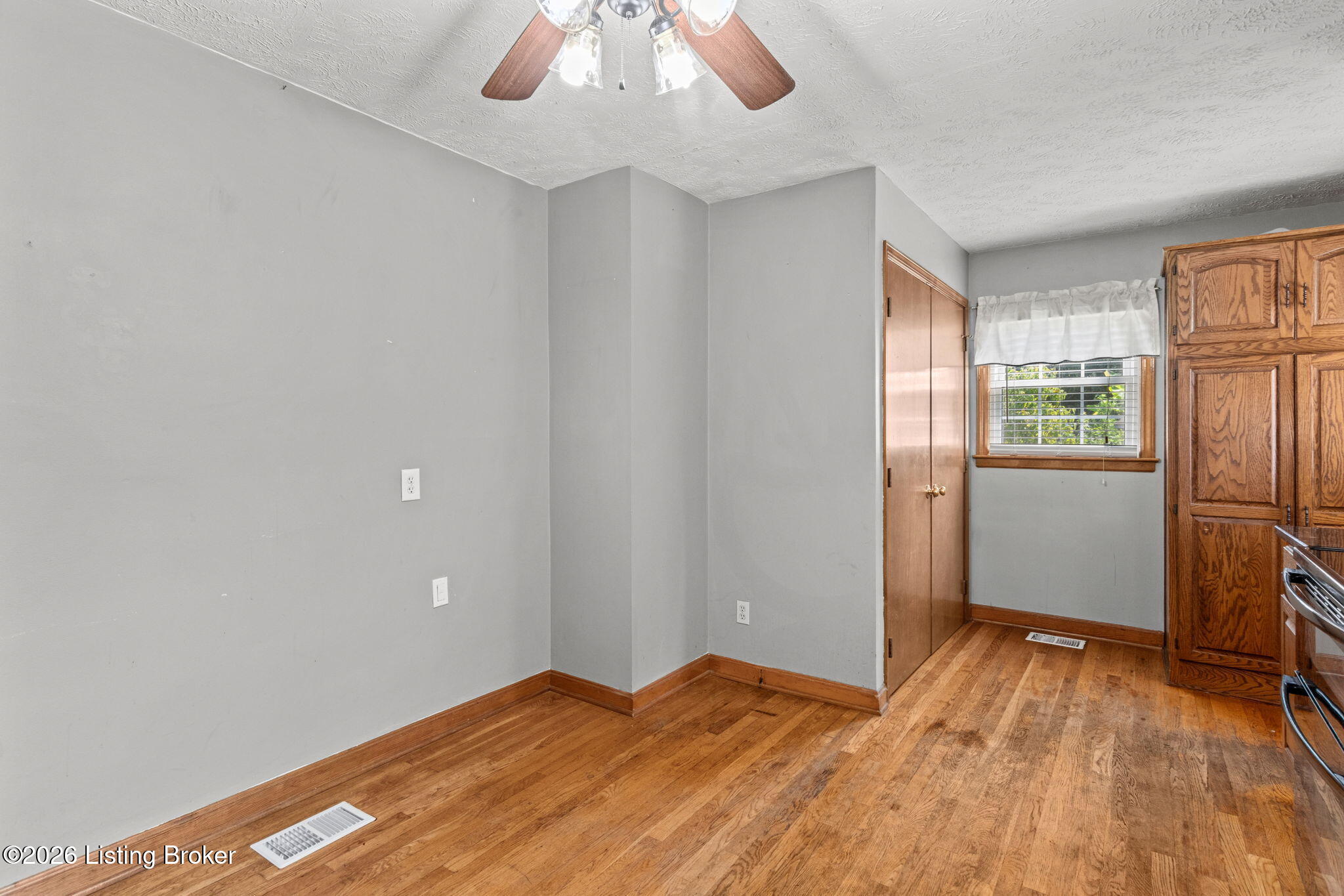 1582 Raydale Dr Property Photo 40