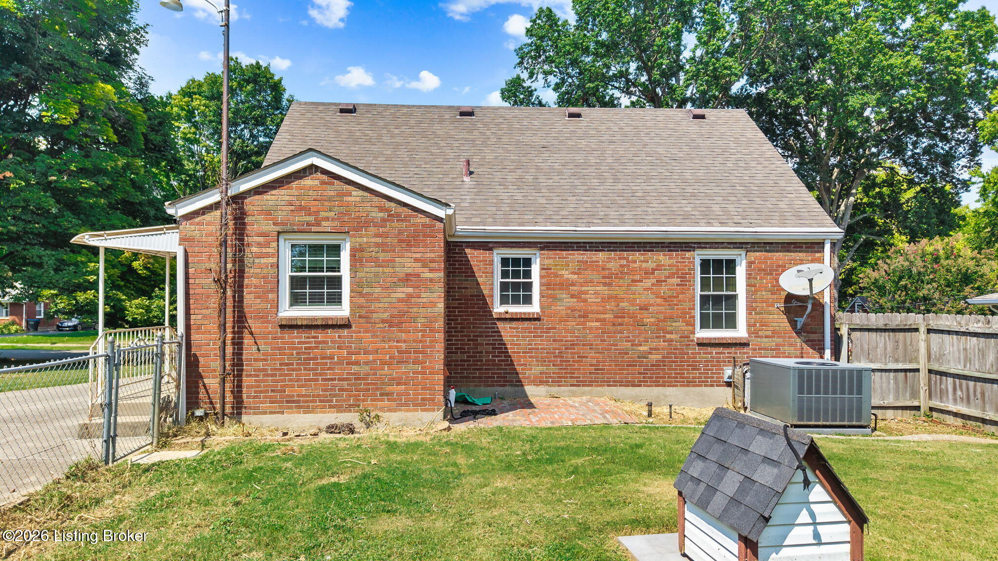 1582 Raydale Dr Property Photo 51