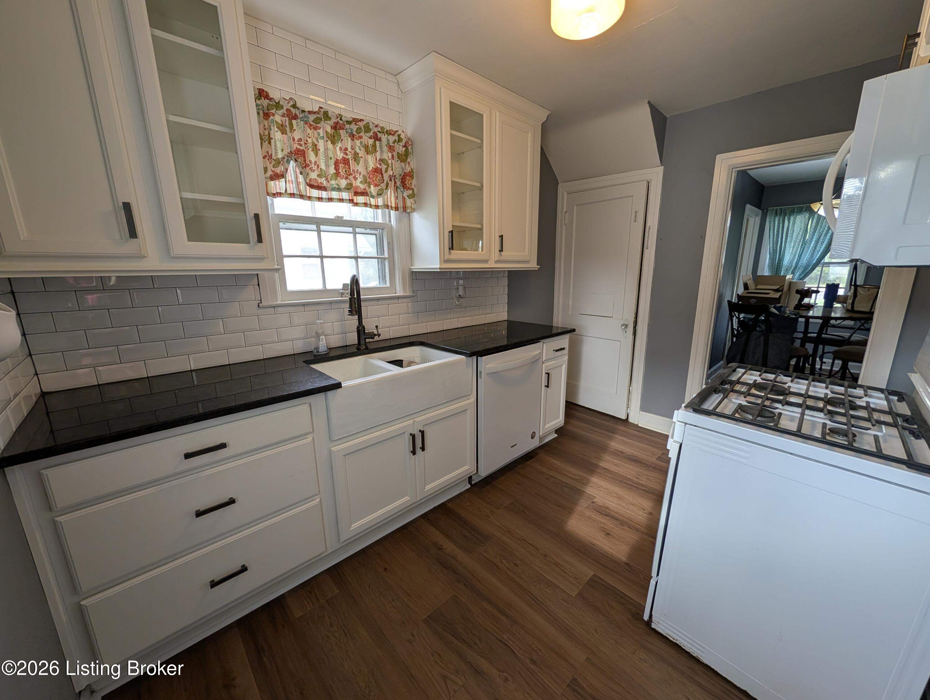 5010 Laughlin Ave Property Photo 11