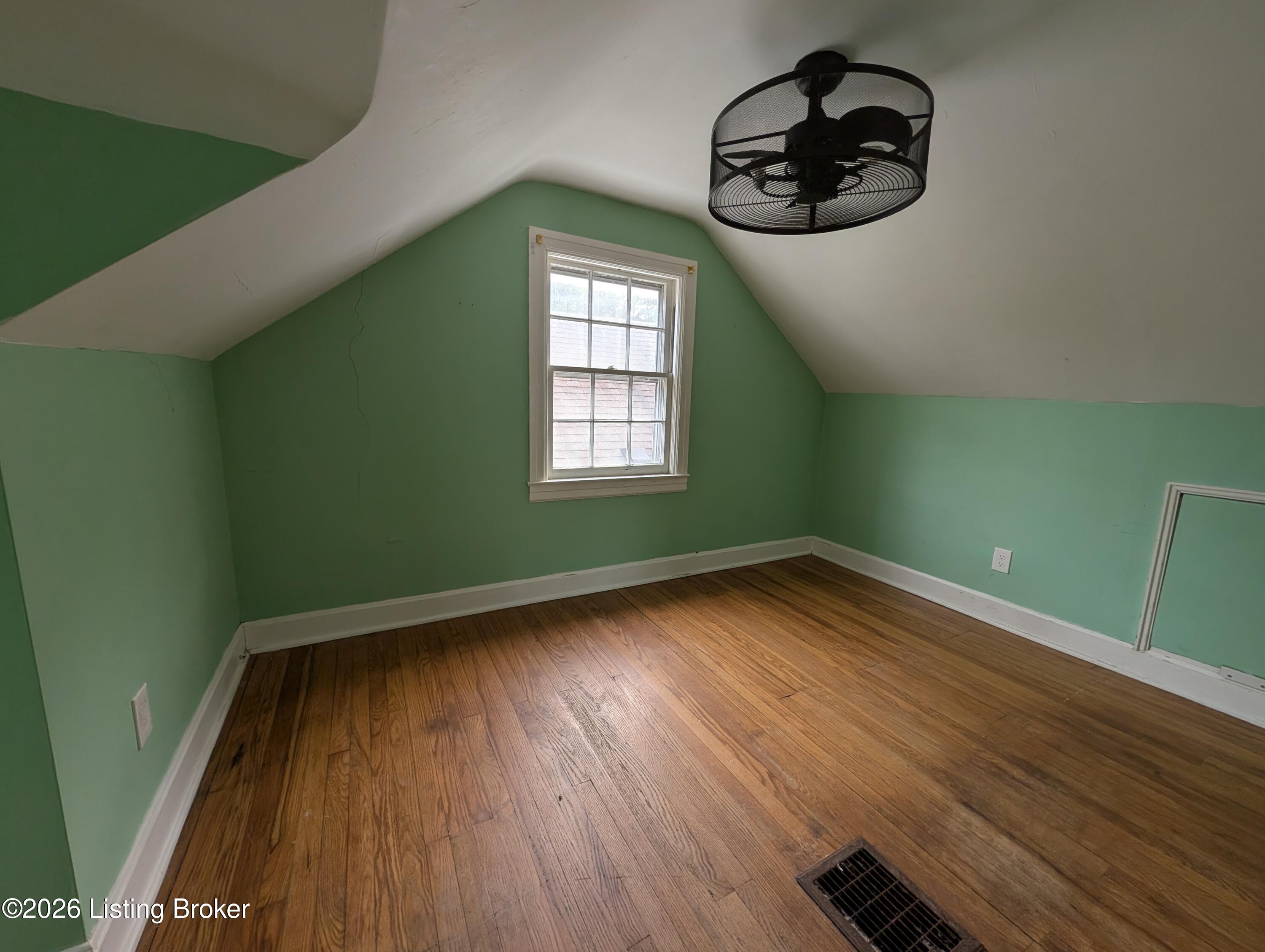 5010 Laughlin Ave Property Photo 19